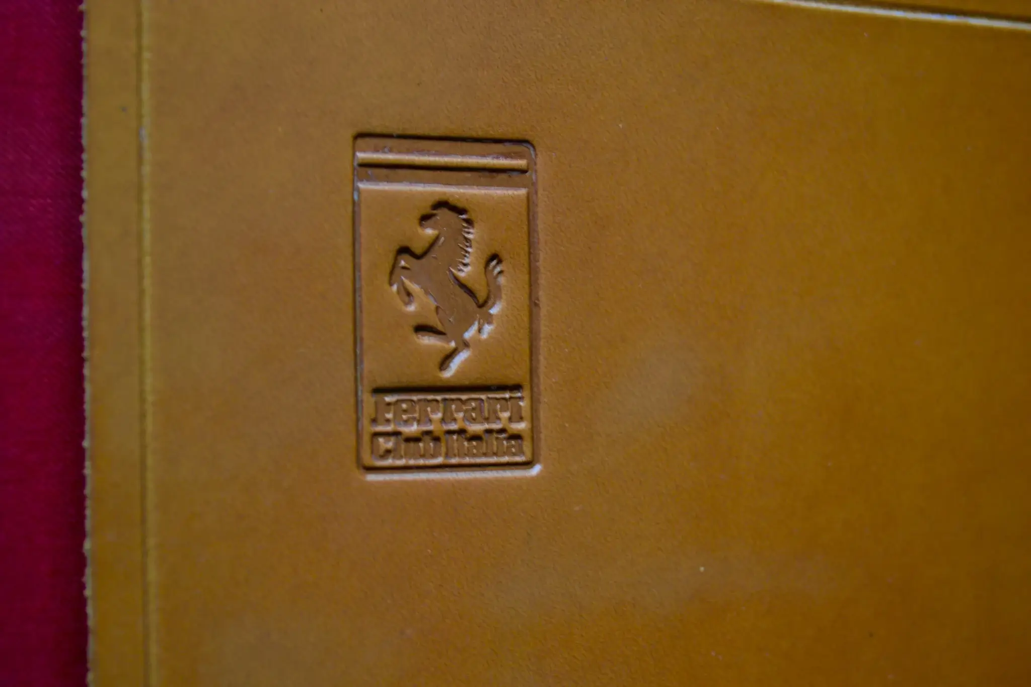 MP: FERRARI F50 CLUB ITALIA PLAQUE BY SCHEDONI | PCARMARKET