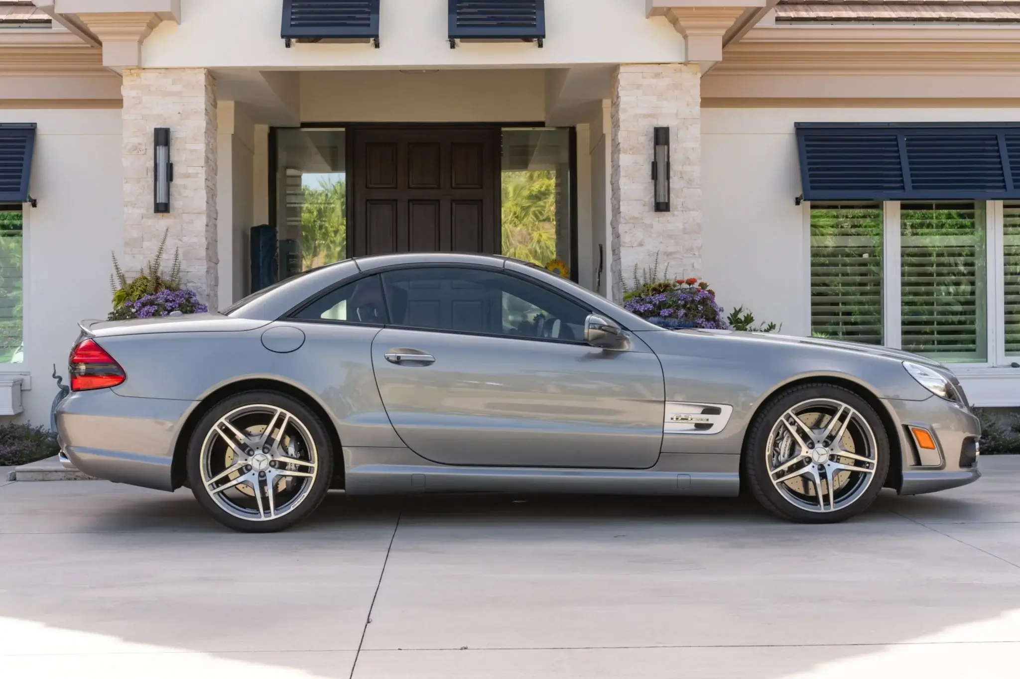 MP: 18k-Mile 2009 Mercedes-Benz SL63 AMG P30 Performance Package