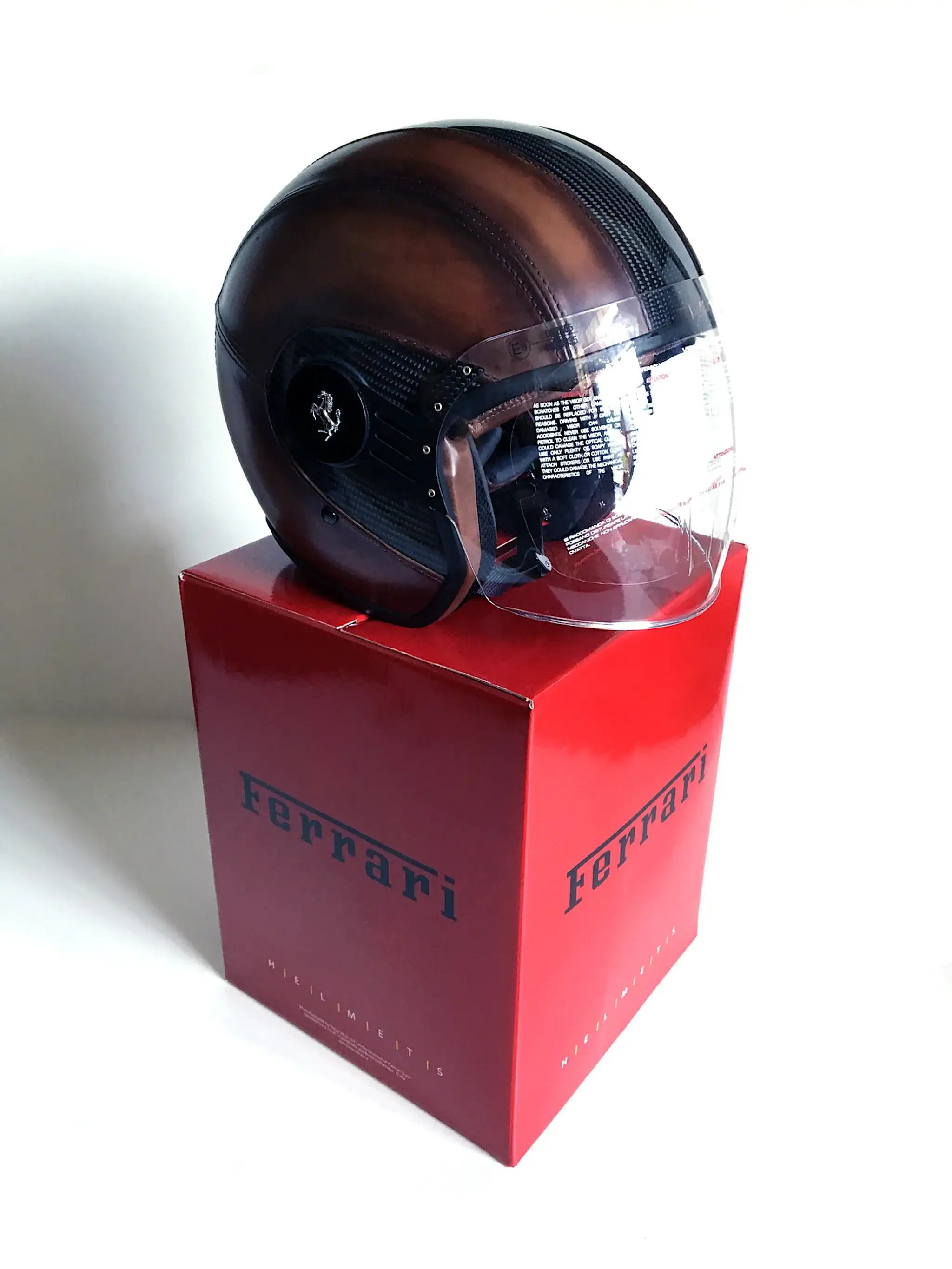 MP: FERRARI MONZA SP1/SP2 DRIVER'S HELMET AND ACCESSORIES | PCARMARKET
