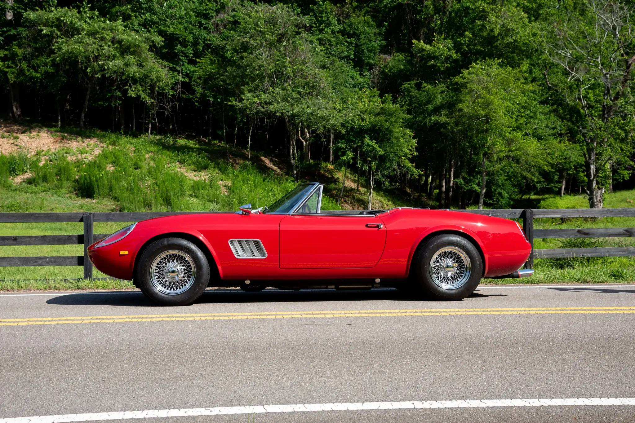 Ferrari 250 GT California Spyder Replica by Modena | PCARMARKET