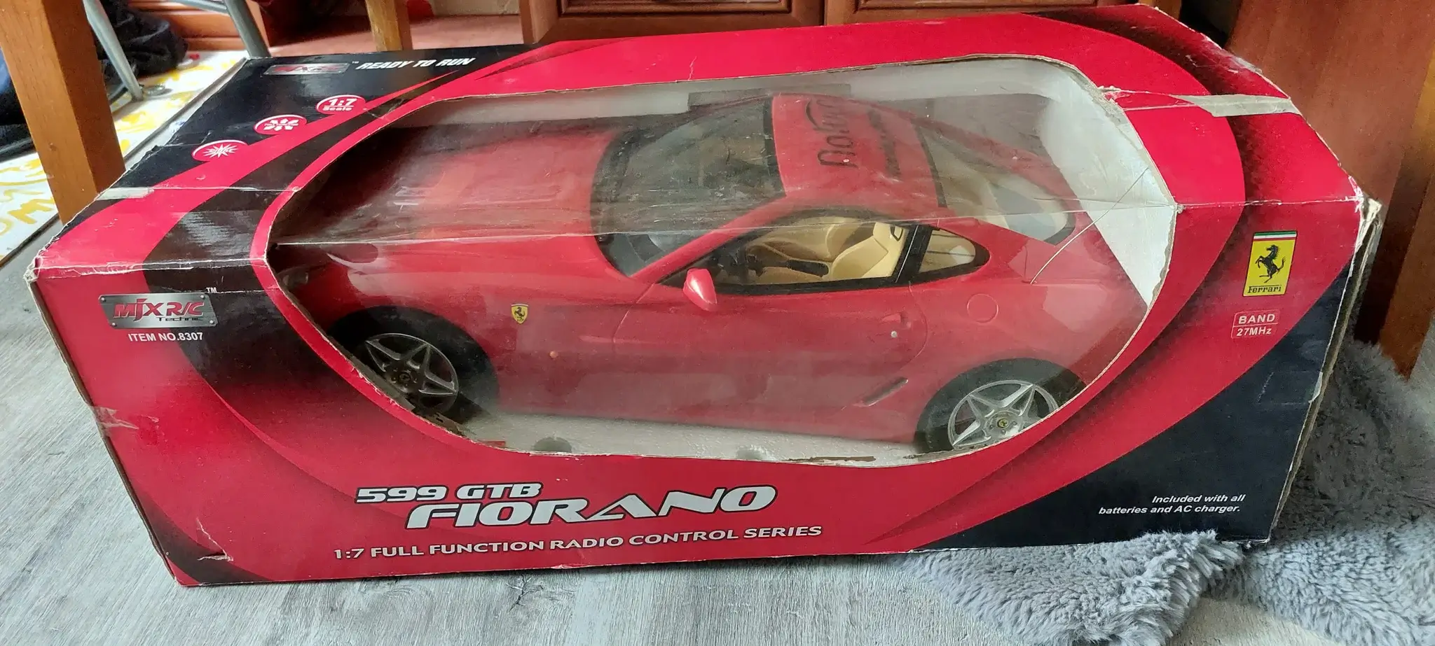 Ferrari 599 GTB Fiorano 1/10 ラジコン No Reserve Remote Control 2011 Ferrari 599 GTB Fiorano No.8307