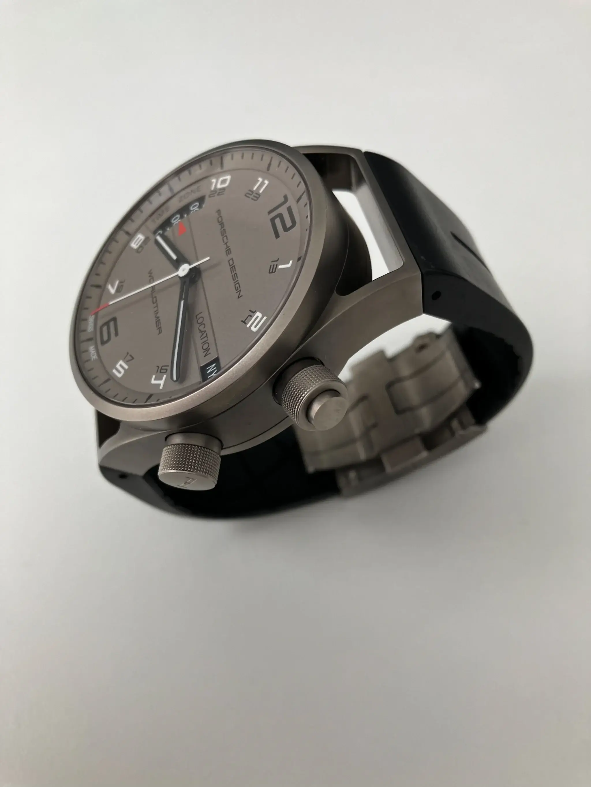 MP: Porsche Design Worldtimer P'6750 Watch | PCARMARKET