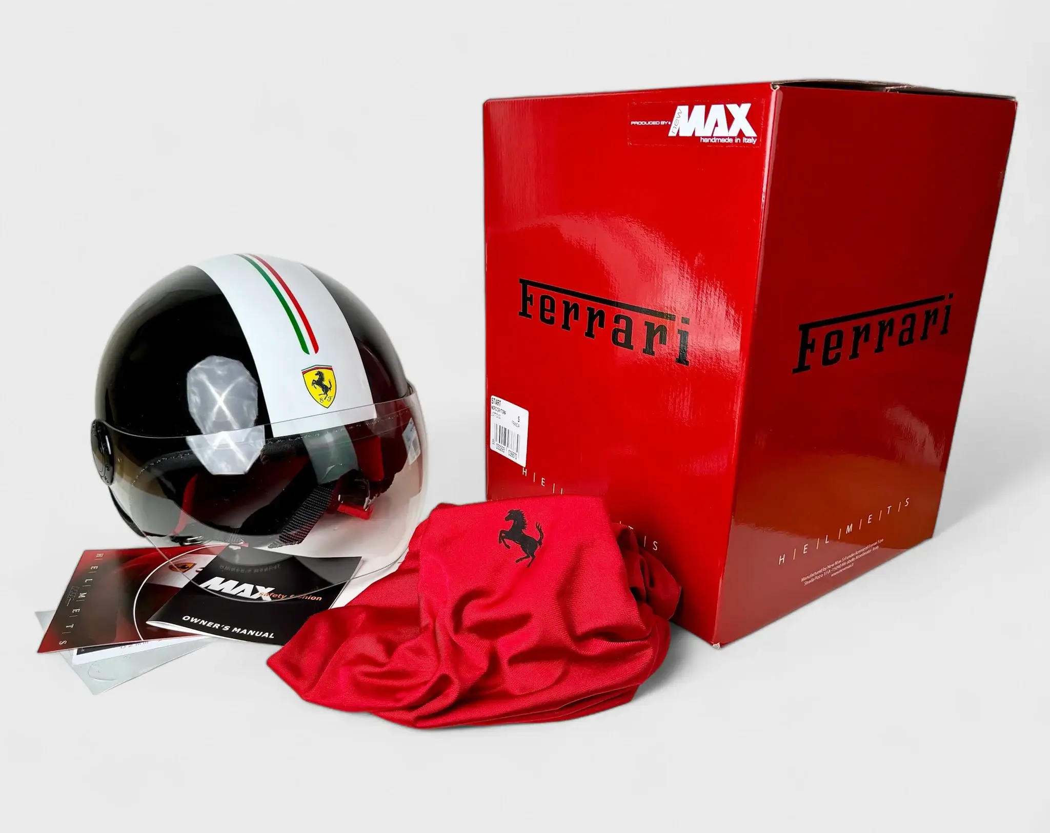 No Reserve Ferrari Rosso Helmet | PCARMARKET