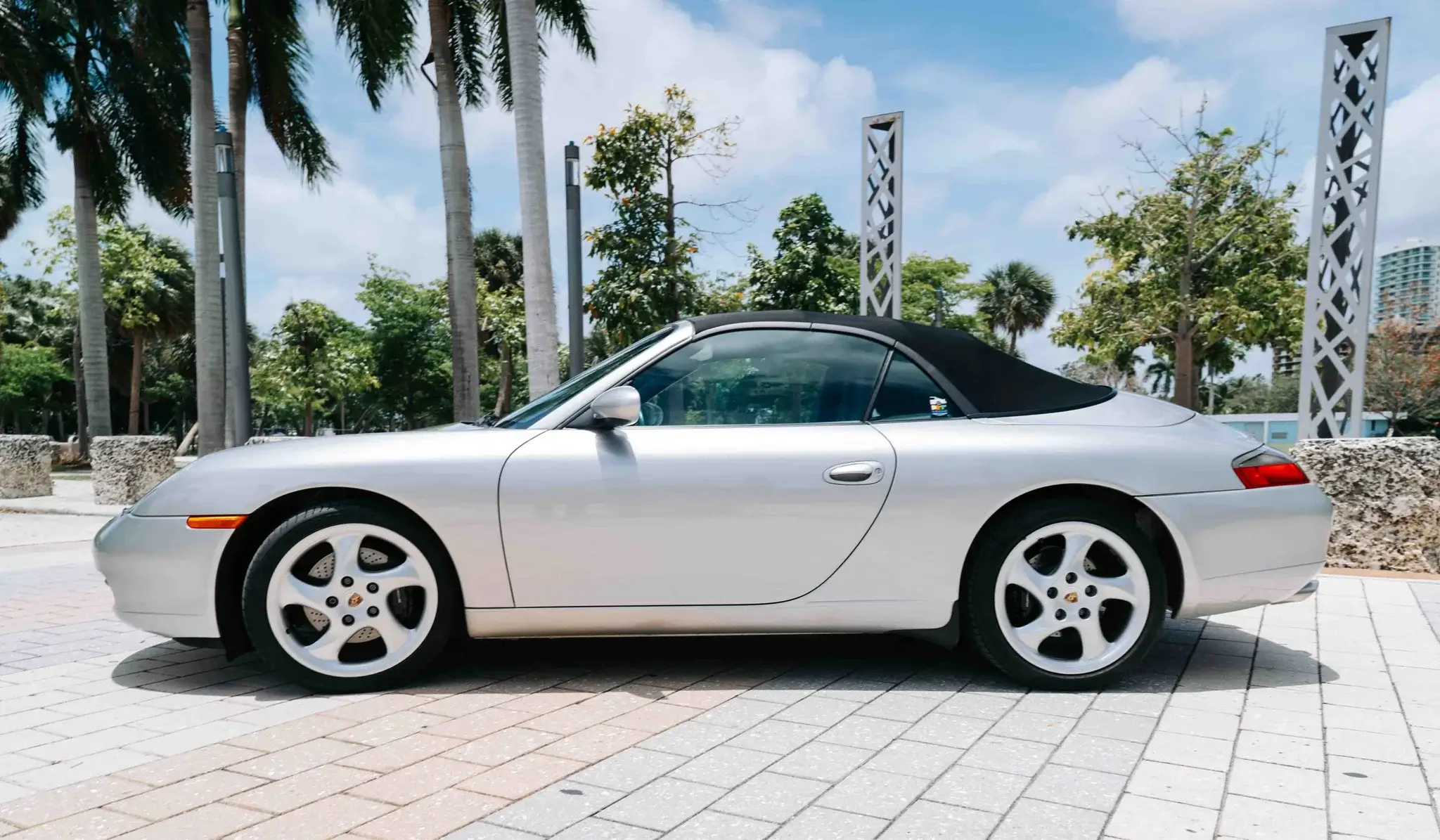 MP: 14k-Mile 2000 Porsche 996 Carrera Cabriolet 6-Speed | PCARMARKET