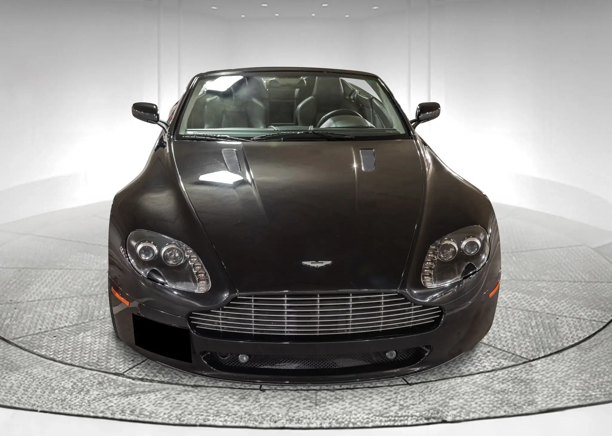 Miniature Aston Martin Vantage V12 2009 - Spark 1/43 - MIB - Rare !