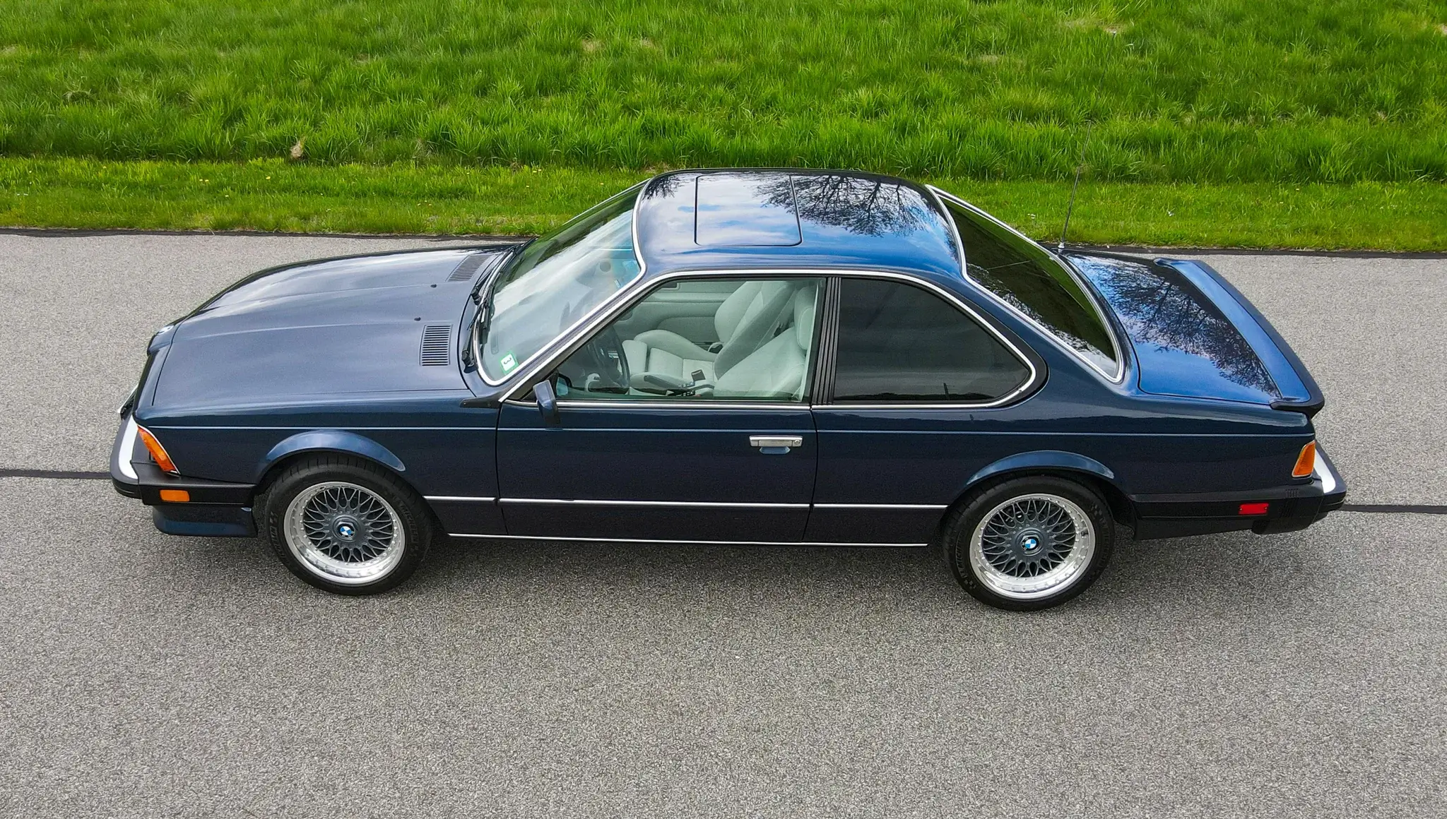 バイス様専用1/12 BMW 635 CSi (E24) ダークブルー 1987 【公式通販】