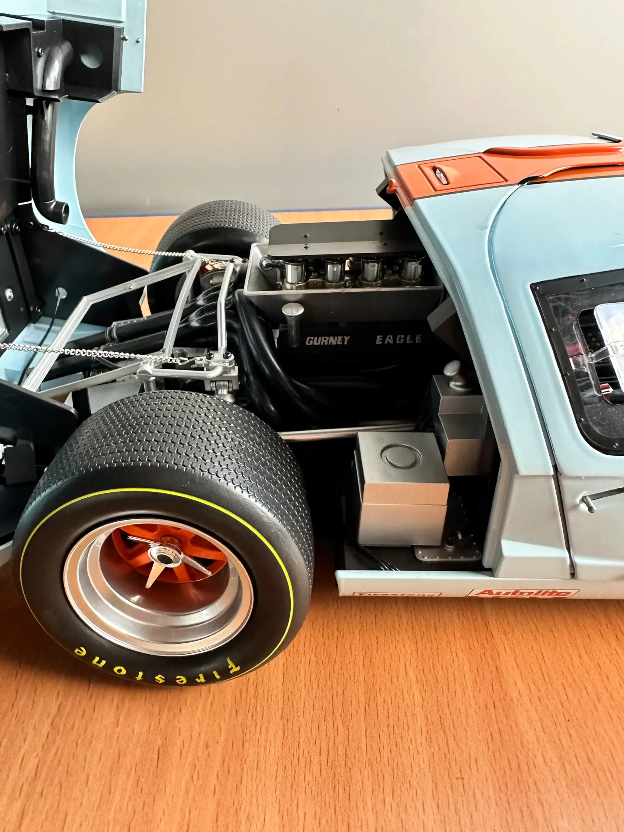 MP: 1:8 Scale Ford GT40 Model | PCARMARKET