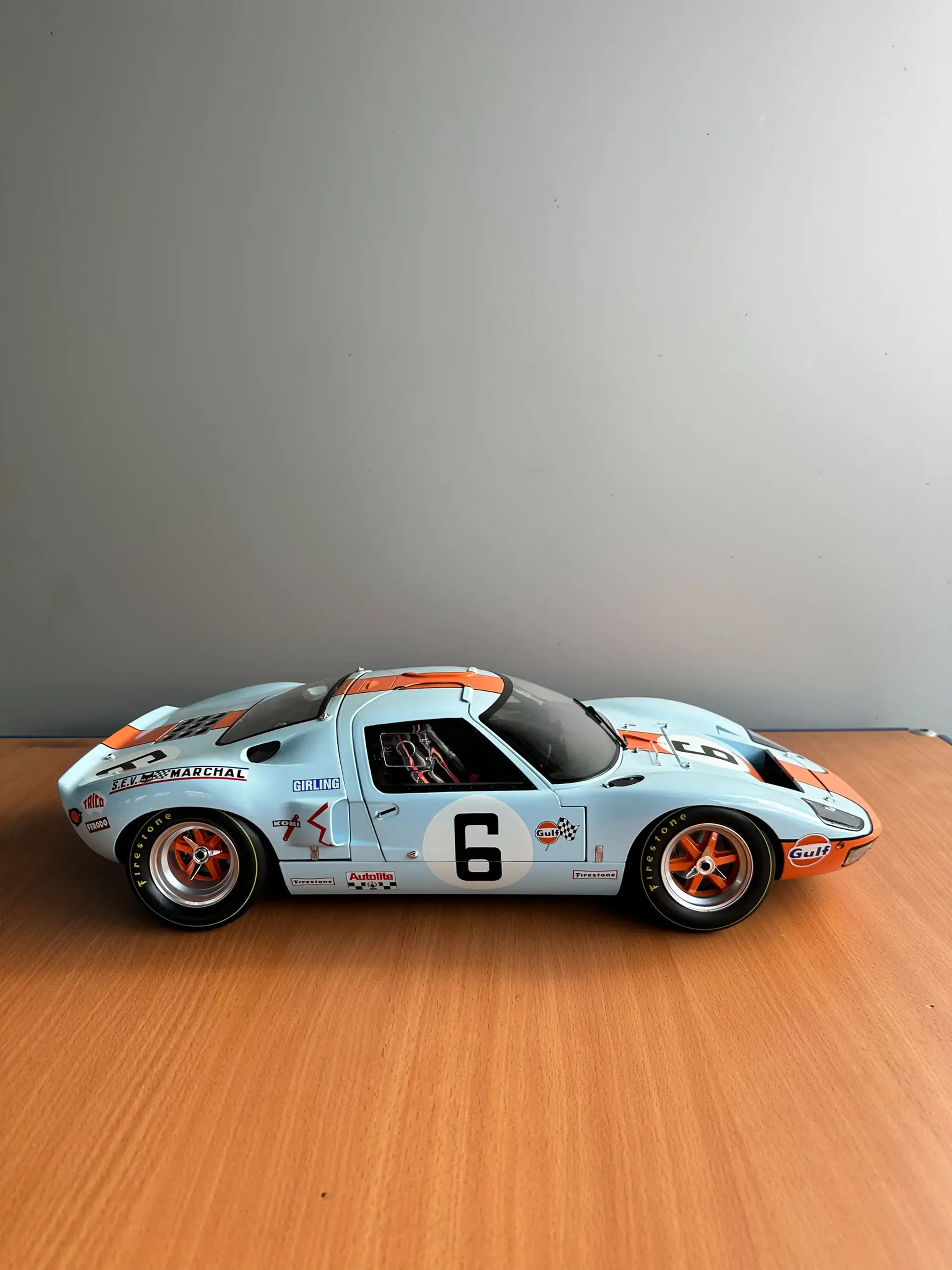 MP: 1:8 Scale Ford GT40 Model | PCARMARKET