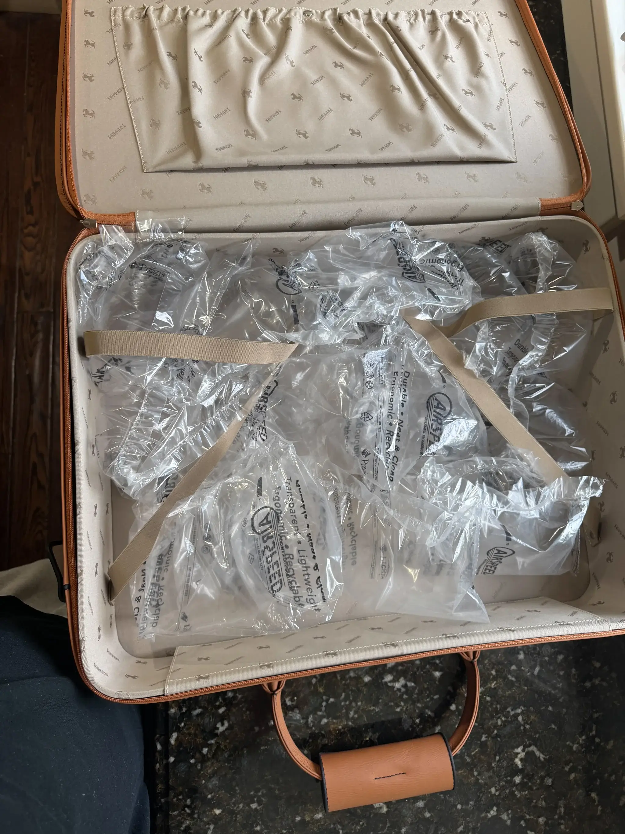 MP: F12 Berlinetta Schedoni Full Luggage Set | PCARMARKET