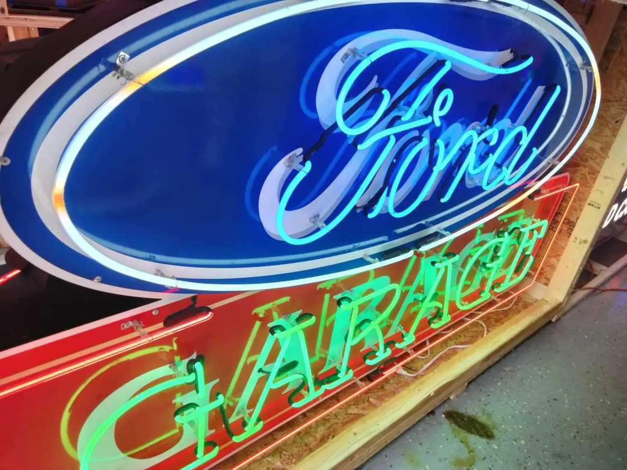 MP: Ford Garage Neon Sign | PCARMARKET