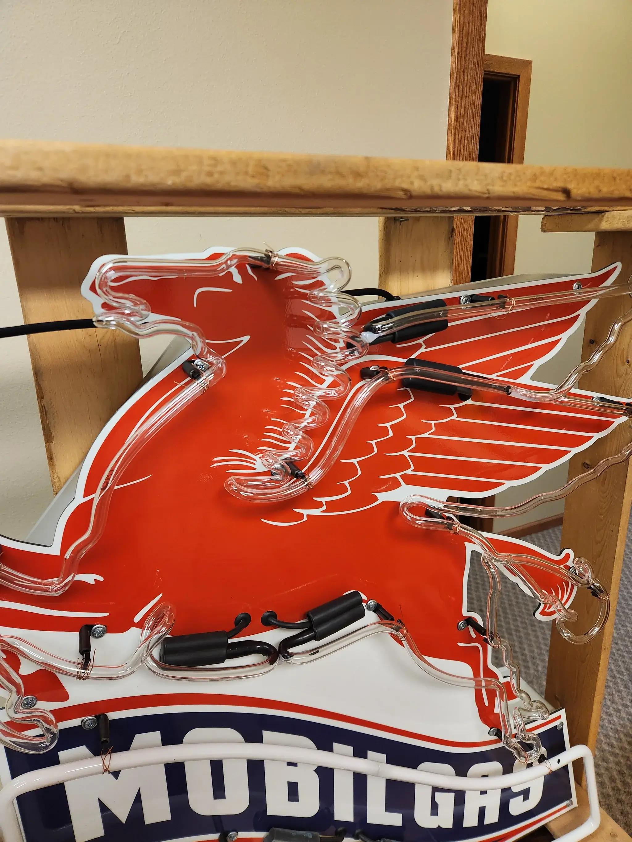 MP: Mobil Gas Pegasus Neon Sign | PCARMARKET