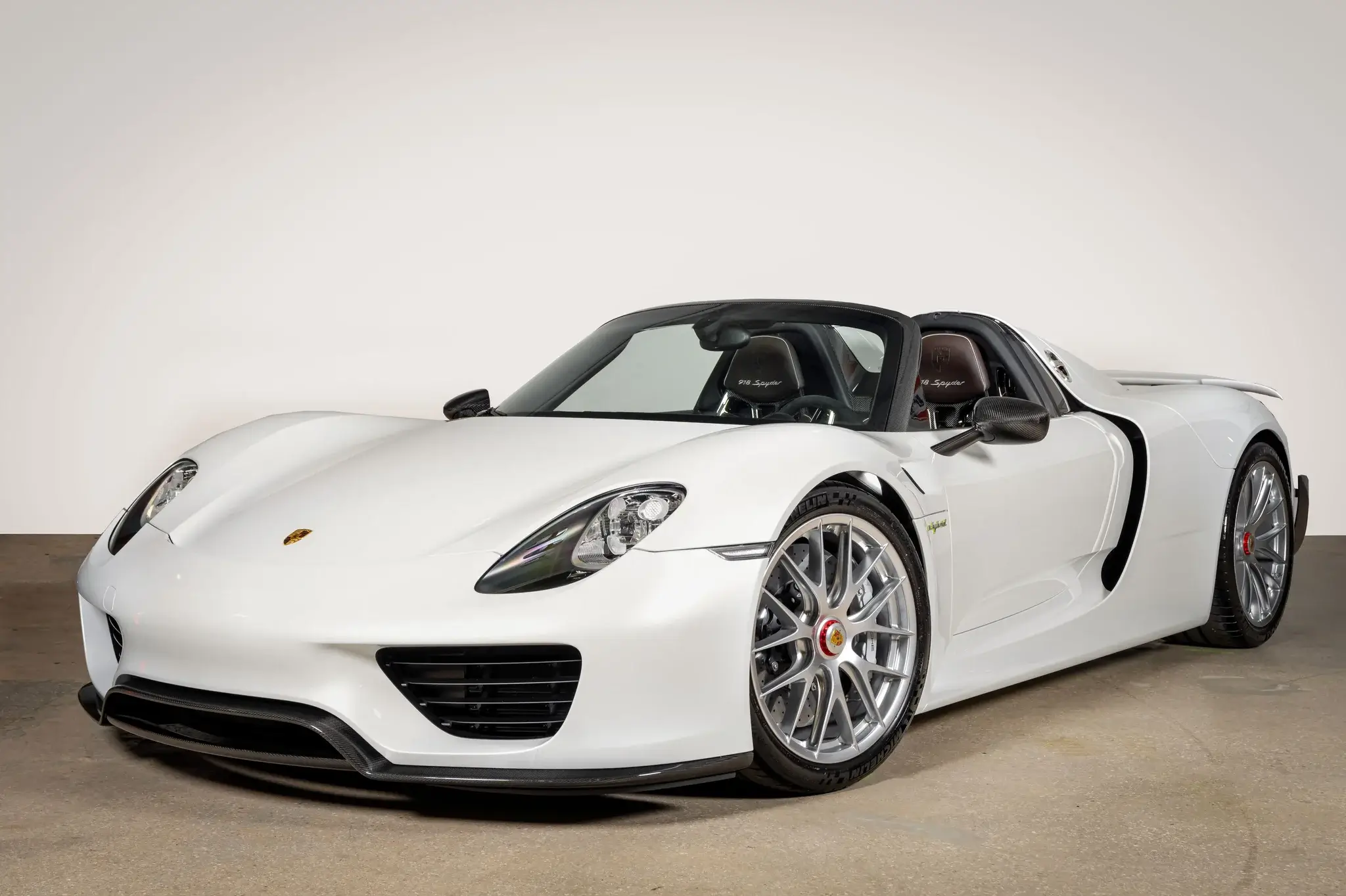 Porsche - トントンマル MP: 168-Mile 2015 Porsche 918 Spyder Weissach 1 of 1 PTS | PCARMARKET