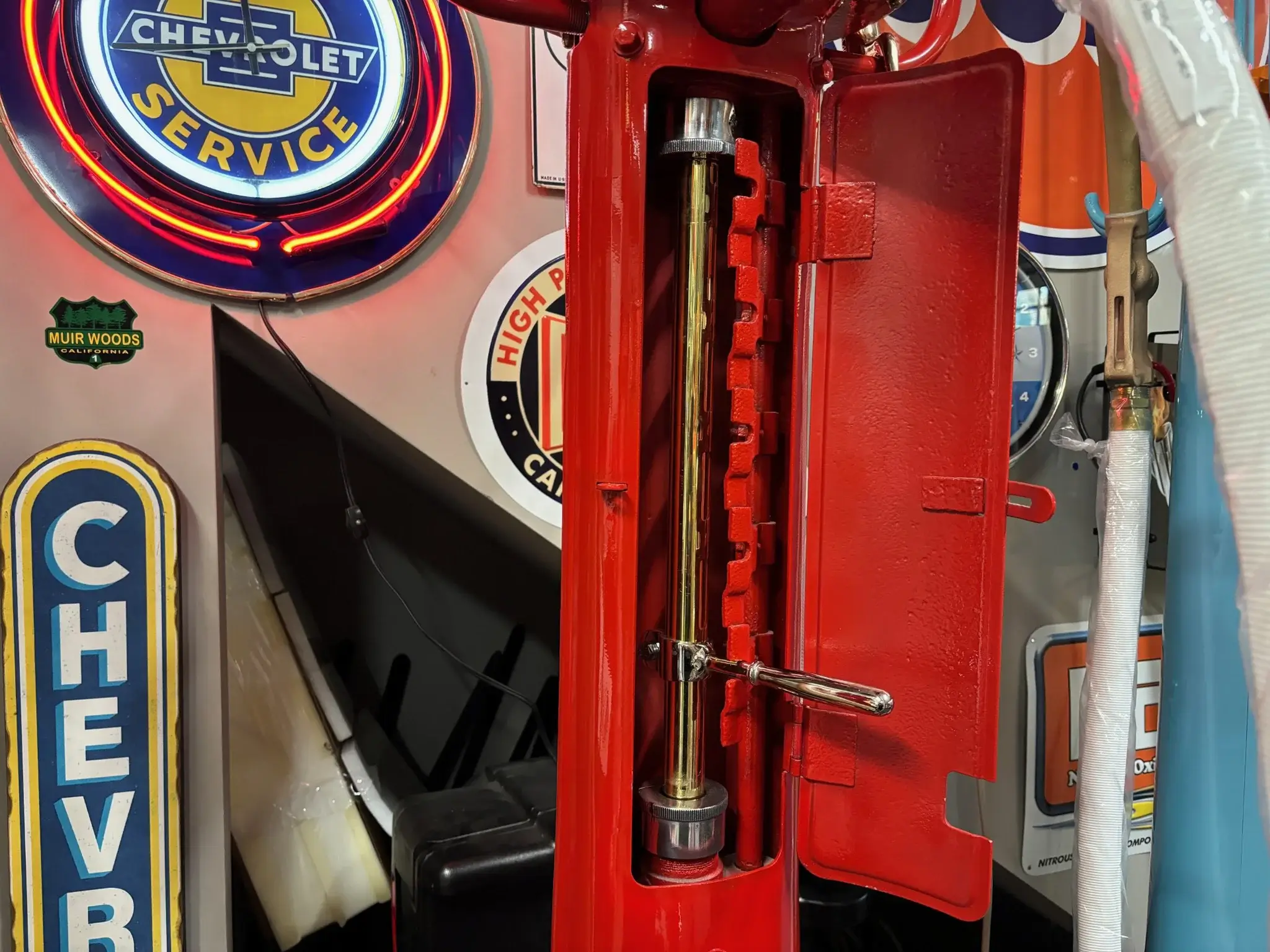 MP: Restored Mae West Sinclair Gas Pump | PCARMARKET