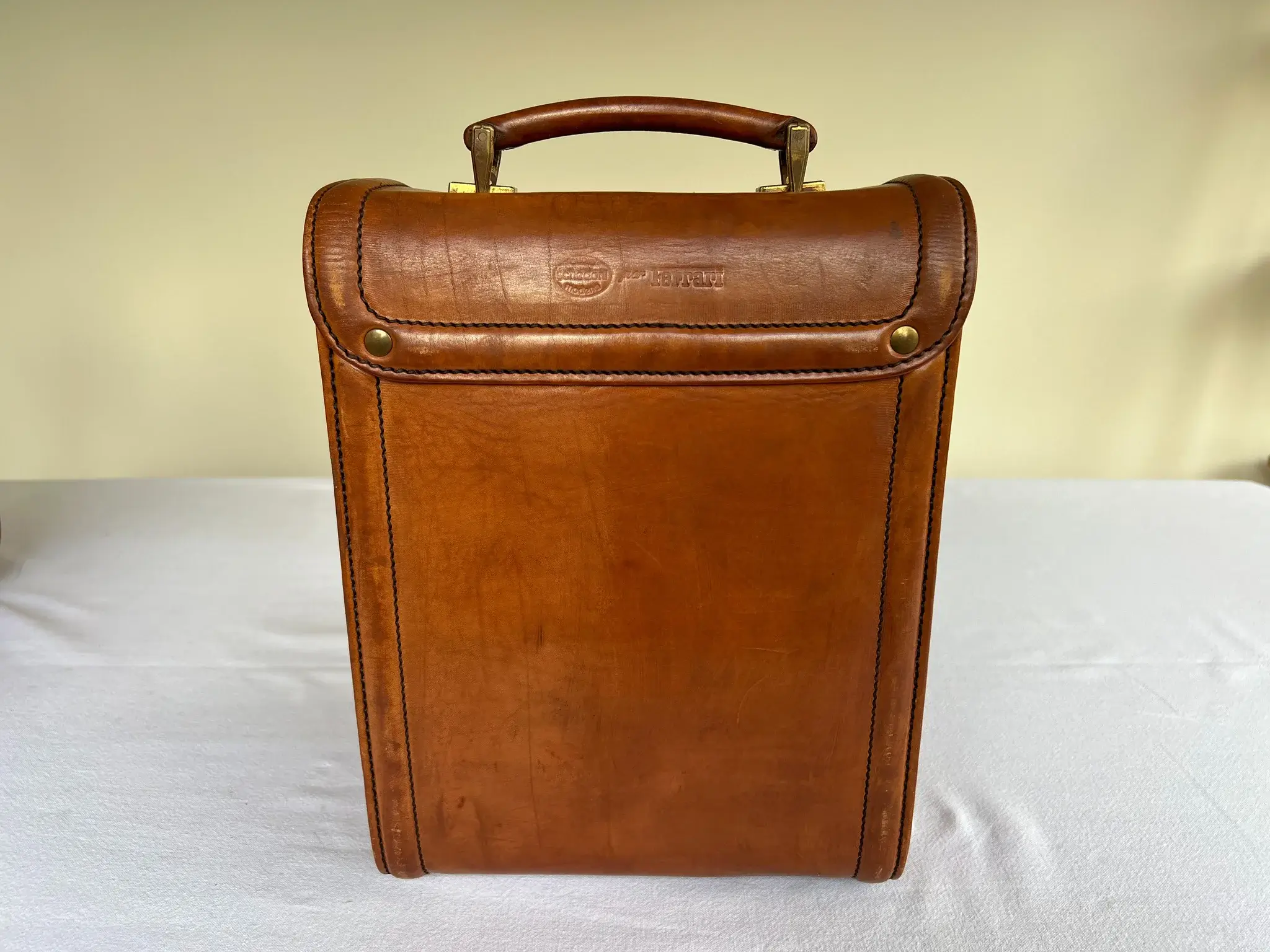 MP: 1981 Ferrari Mondial 8 Schedoni Luggage Set | PCARMARKET