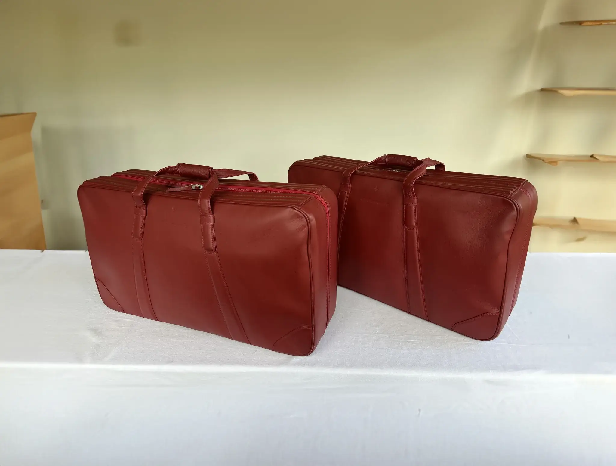 MP: Ferrari 550 Maranello Schedoni Suitcases | PCARMARKET