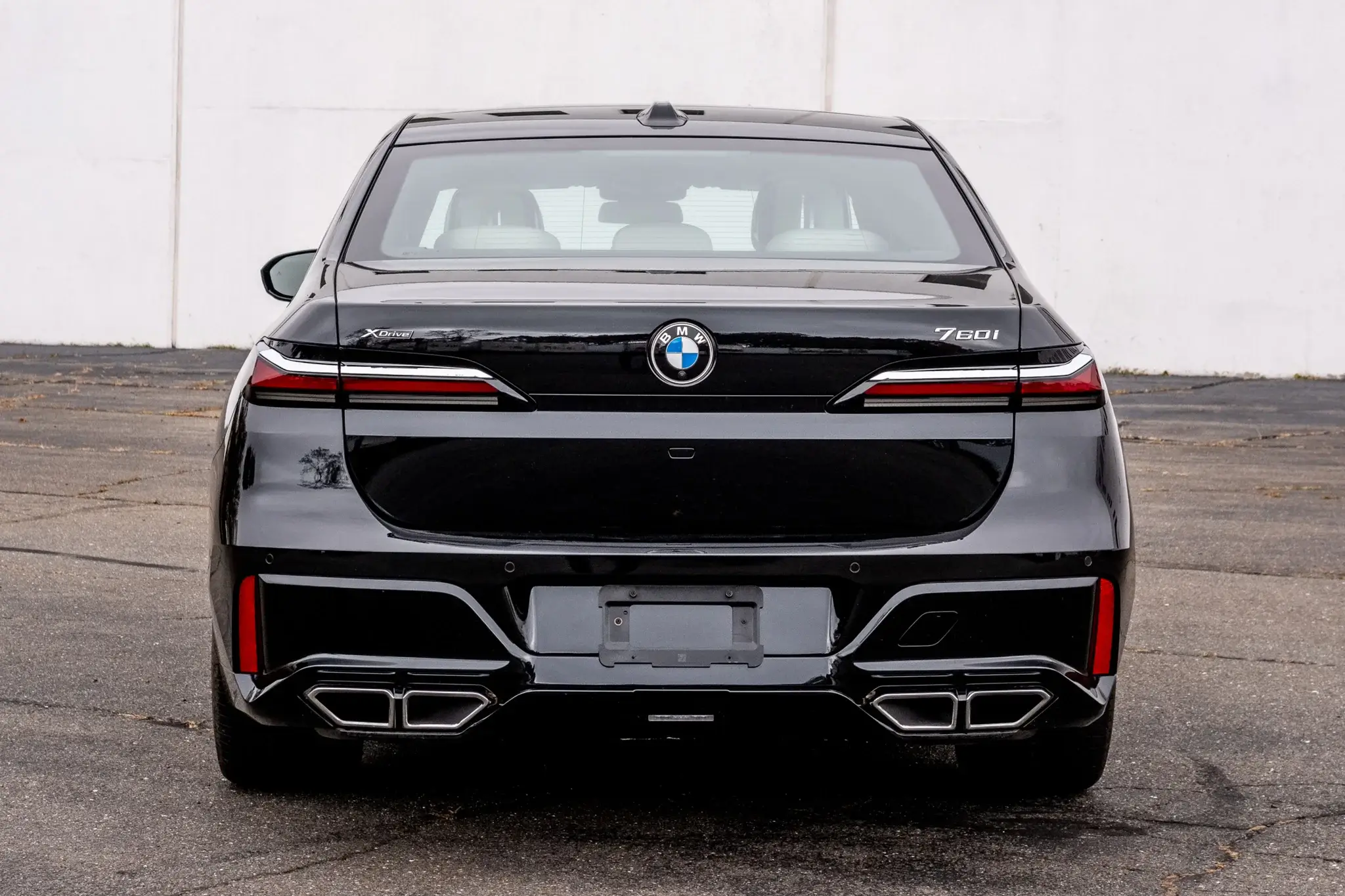 MP: 2024 BMW 760i xDrive | PCARMARKET
