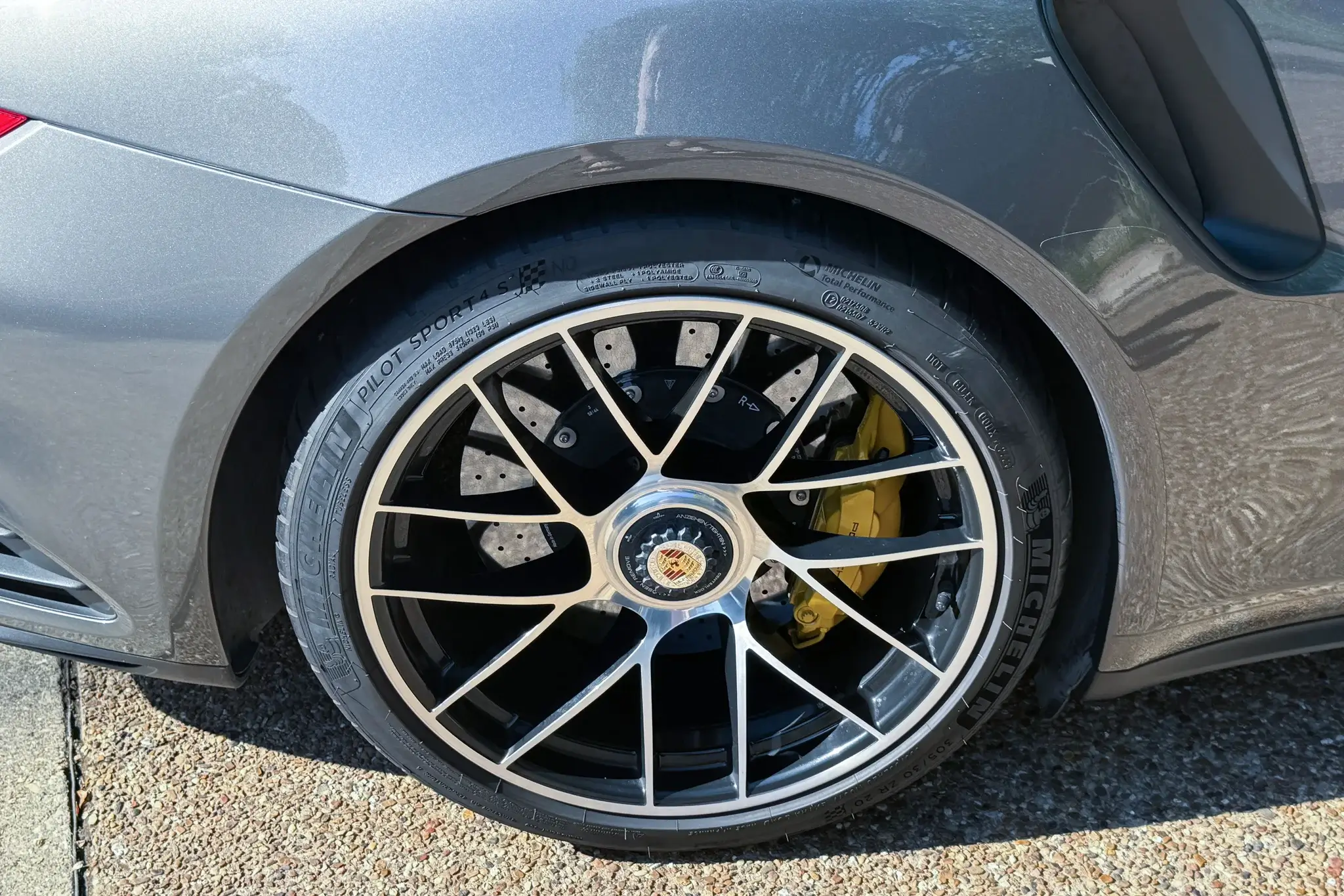 20k-Mile 2018 Porsche 991.2 Turbo S Coupe | PCARMARKET