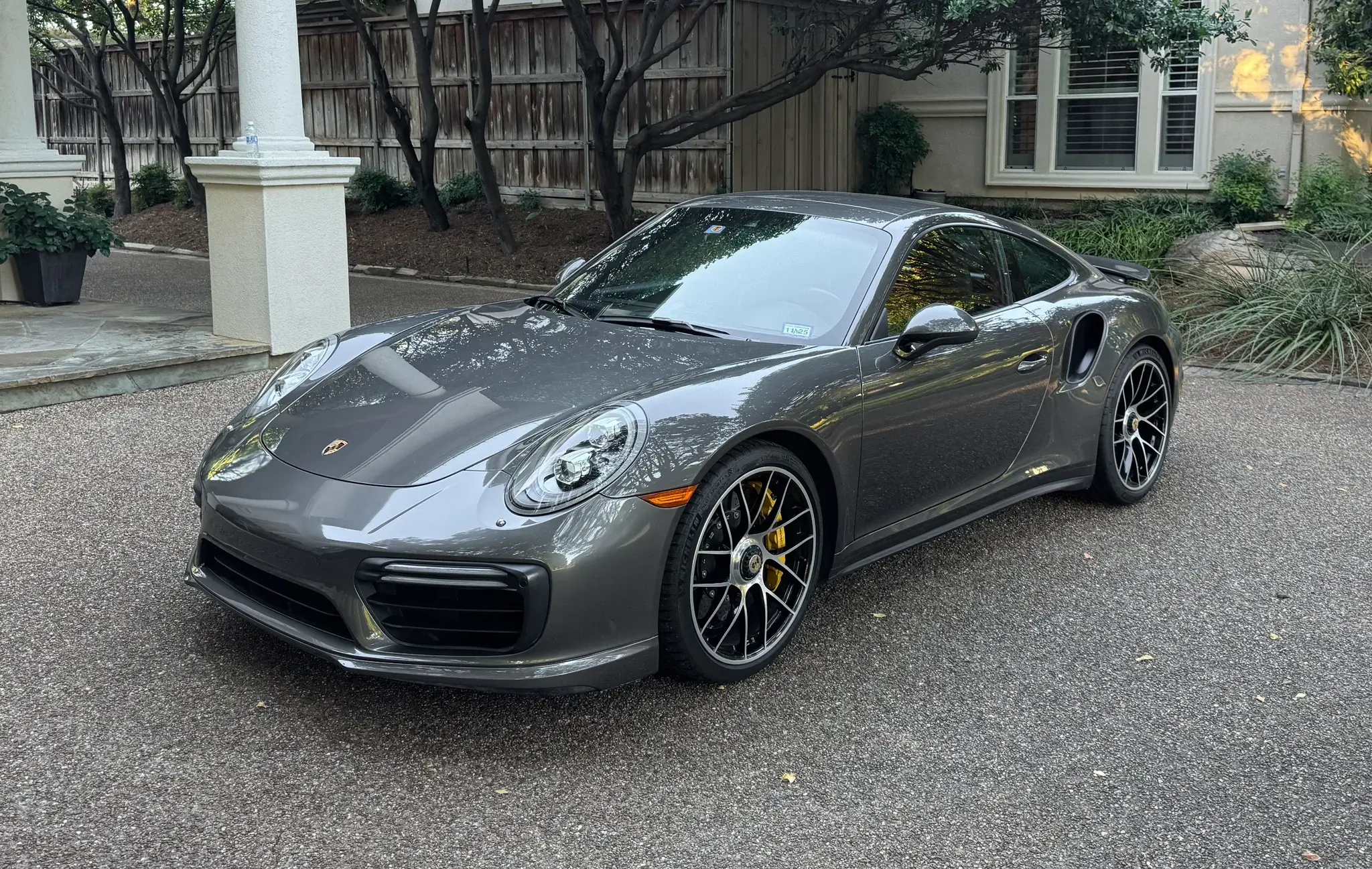 20k-Mile 2018 Porsche 991.2 Turbo S Coupe | PCARMARKET