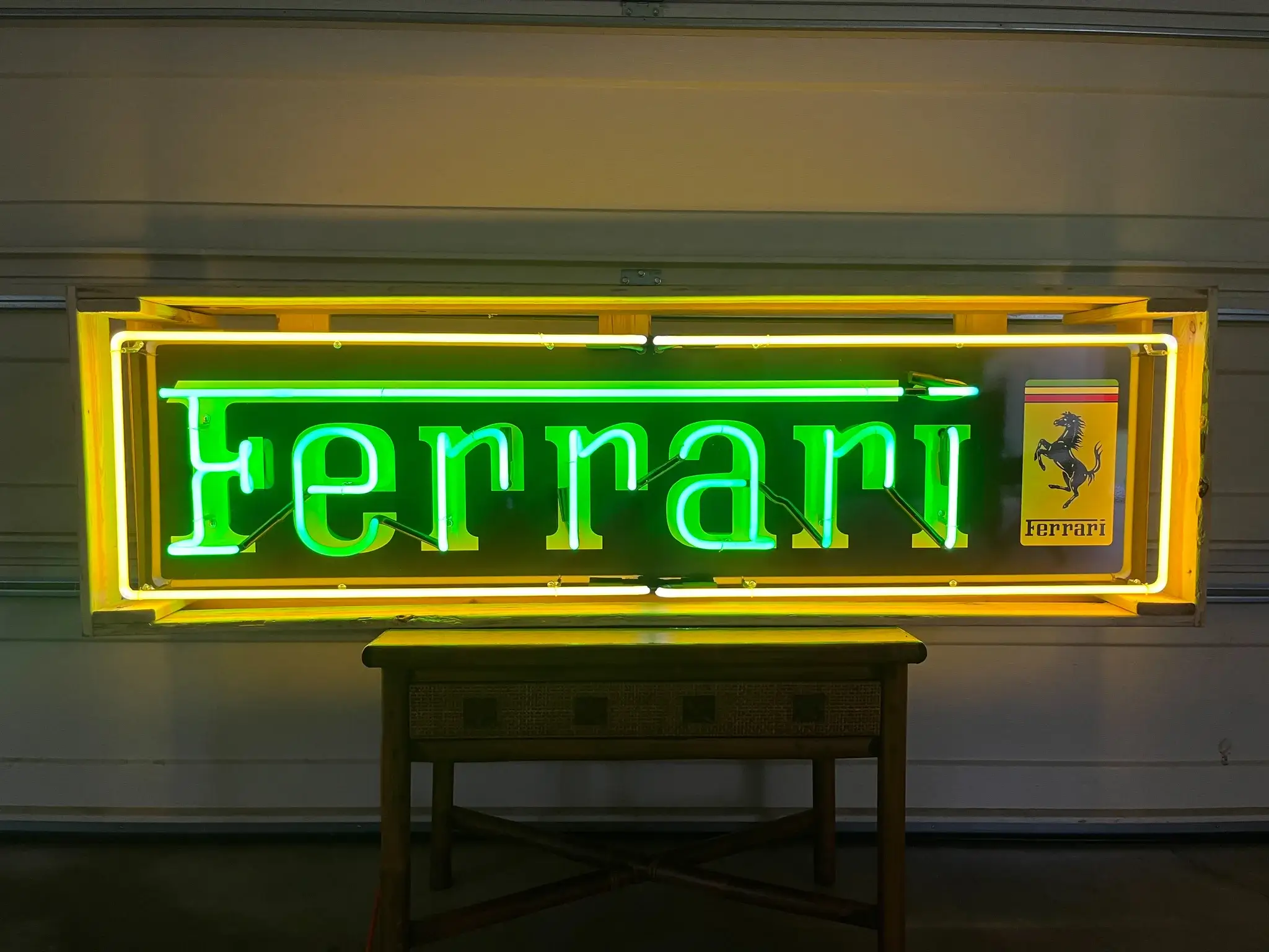 MP: Large Ferrari Neon Sign | PCARMARKET