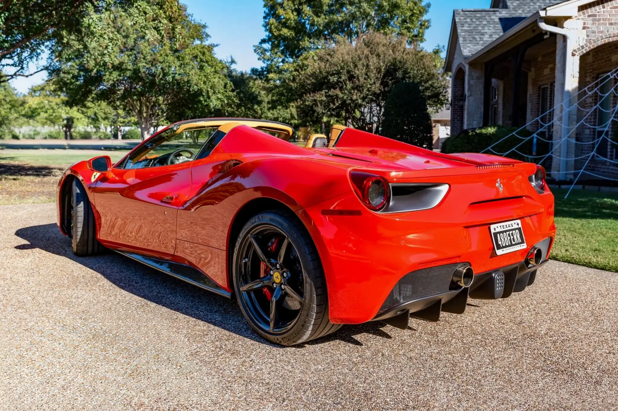 8k-Mile 2018 Ferrari 488 Spider | PCARMARKET