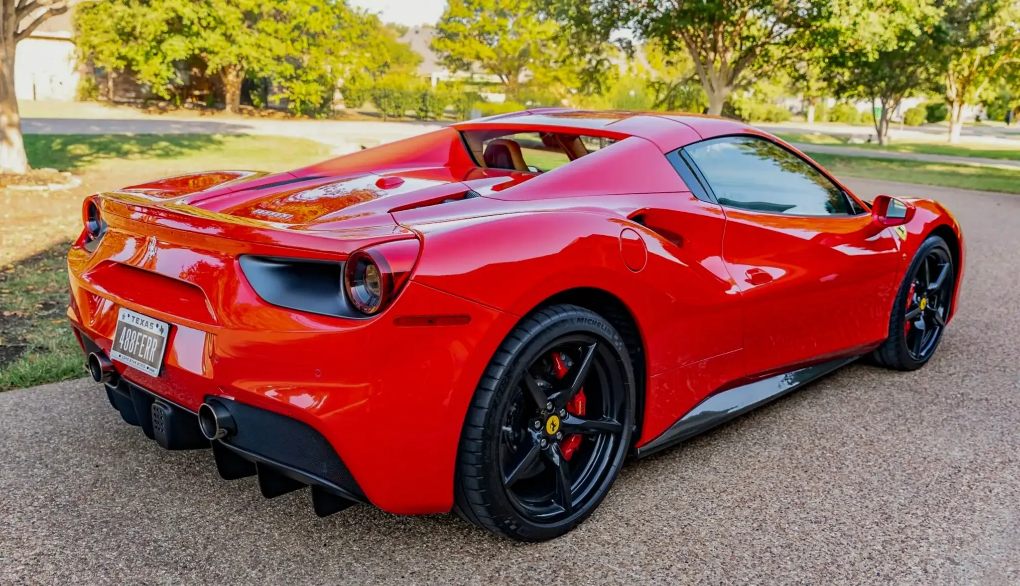 2018 Ferrari 488 Spider | PCARMARKET