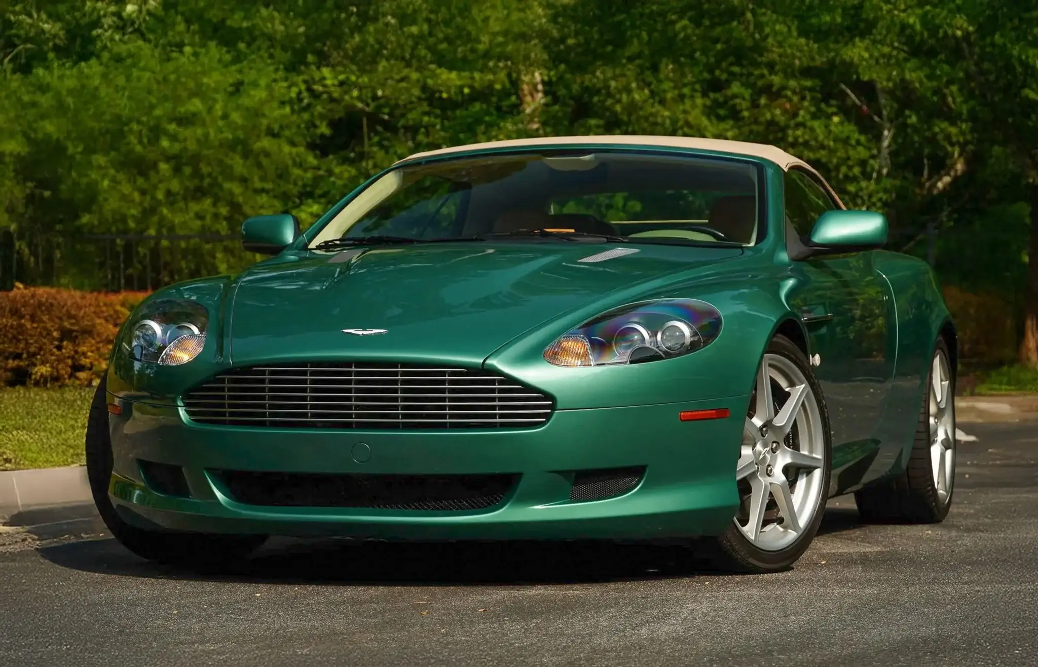 aston martin db9 pictures