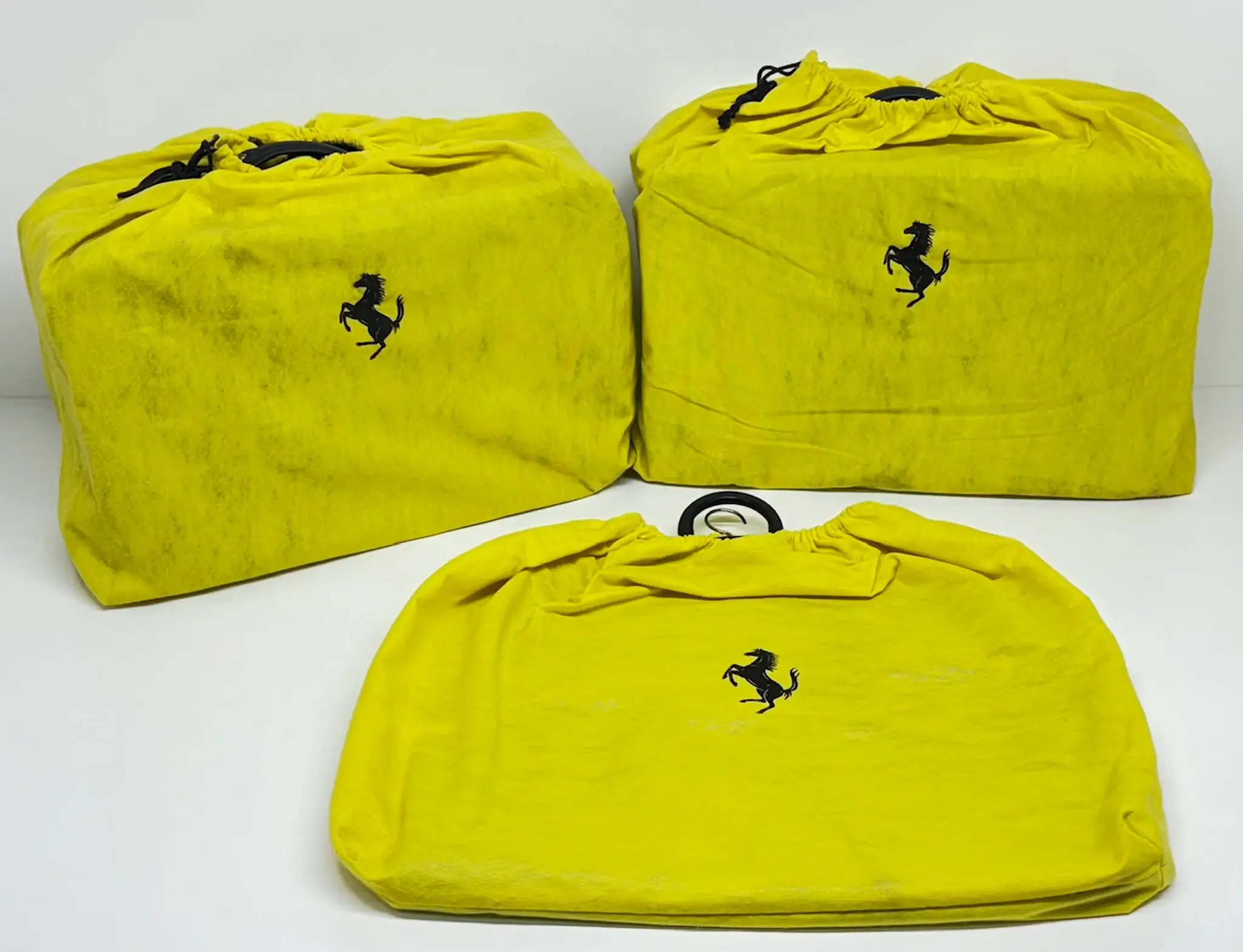 MP: Ferrari California 3 Piece Luggage Set by Schedoni | PCARMARKET