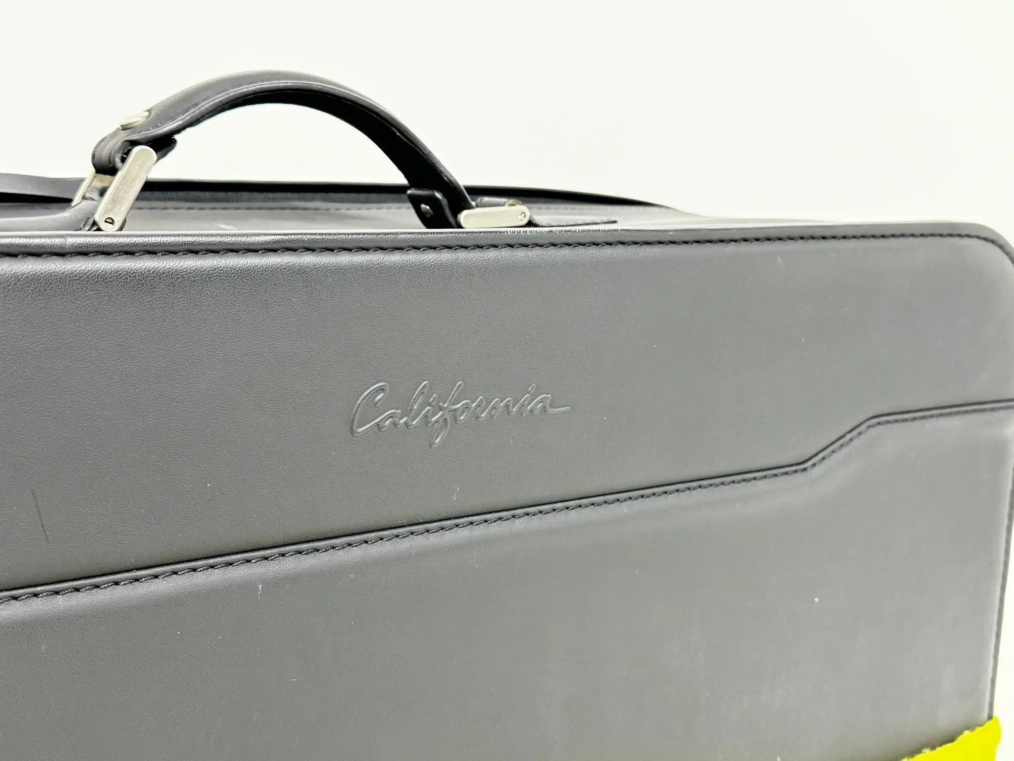 MP: Ferrari California 3 Piece Luggage Set by Schedoni | PCARMARKET