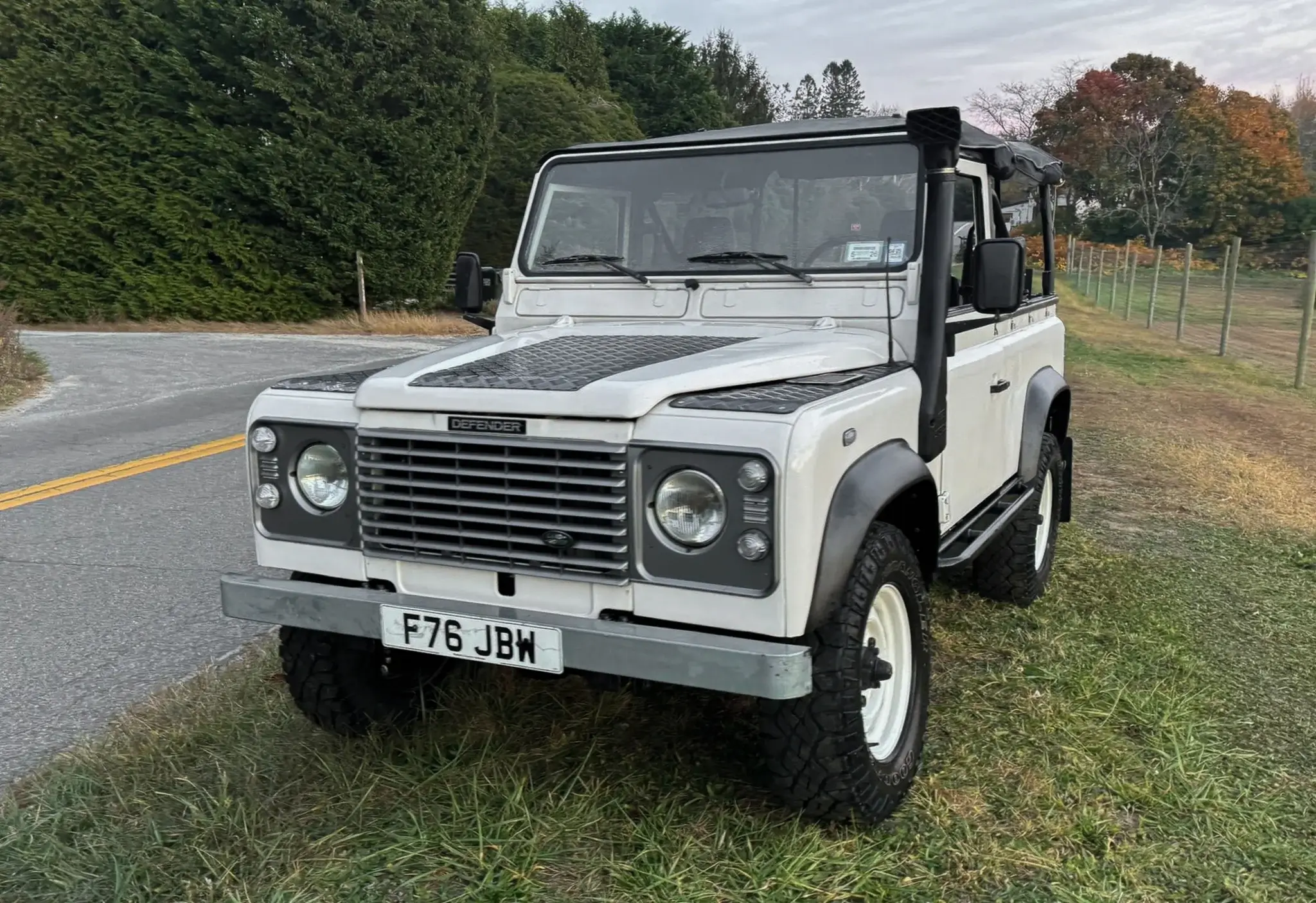 1990 Land Rover Defender 90 | PCARMARKET