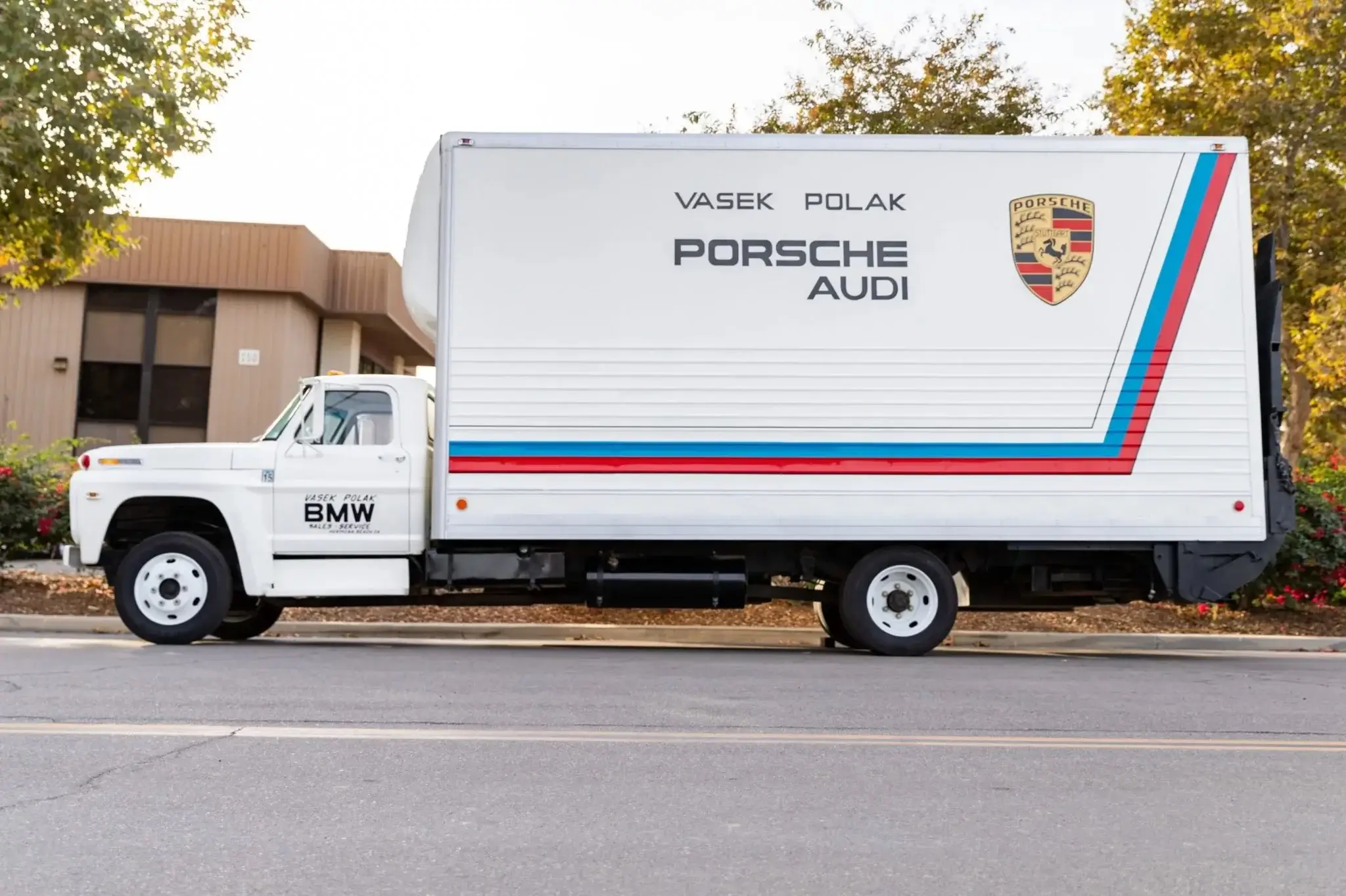 MP: 1970 Ford F-600 Vasek Polak Car Hauler | PCARMARKET