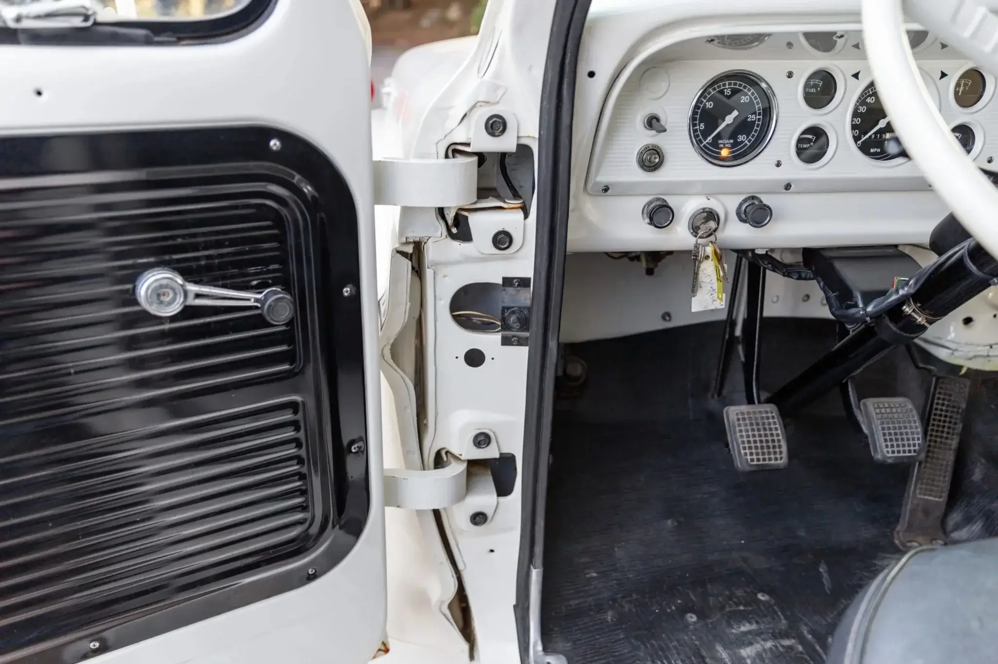 MP: 1970 Ford F-600 Vasek Polak Car Hauler | PCARMARKET