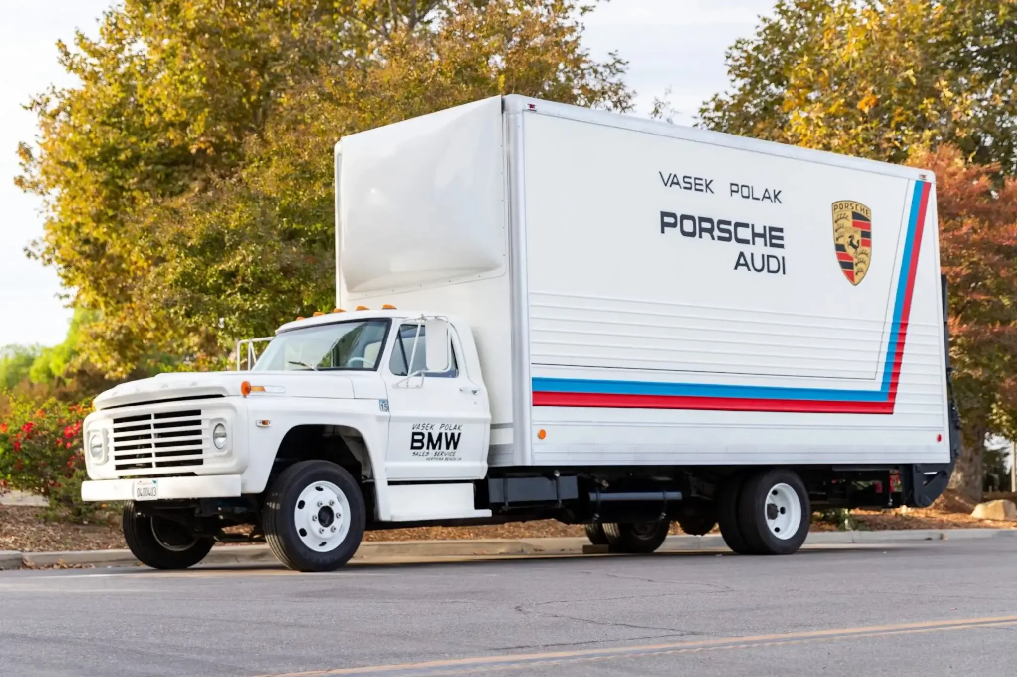 MP: 1970 Ford F-600 Vasek Polak Car Hauler | PCARMARKET
