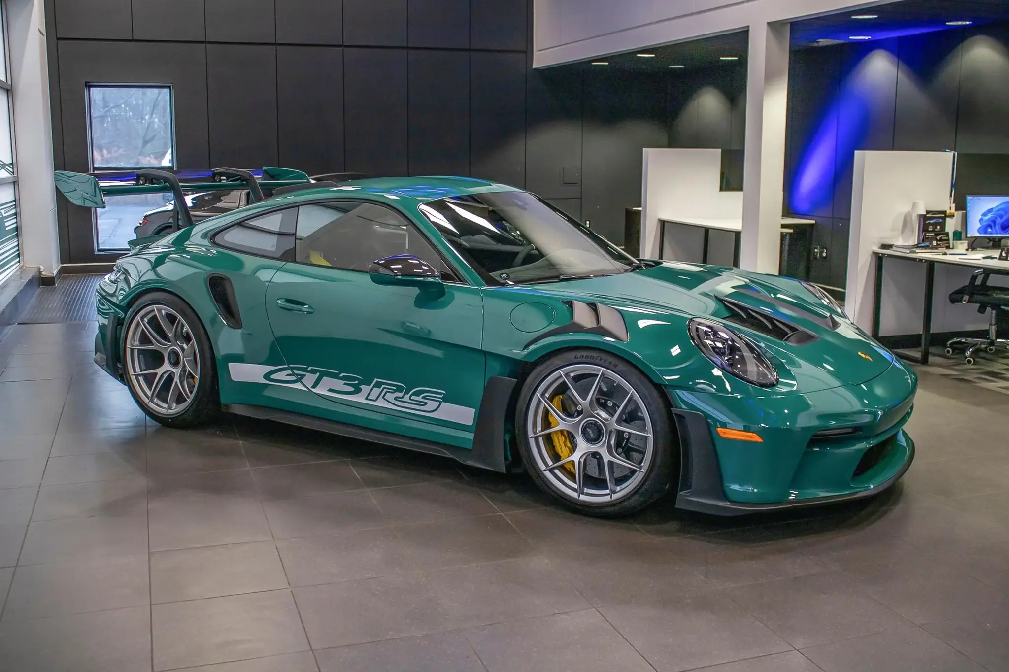 MP: PTS Smyrna Green 2024 Porsche 992 GT3 RS Weissach | PCARMARKET