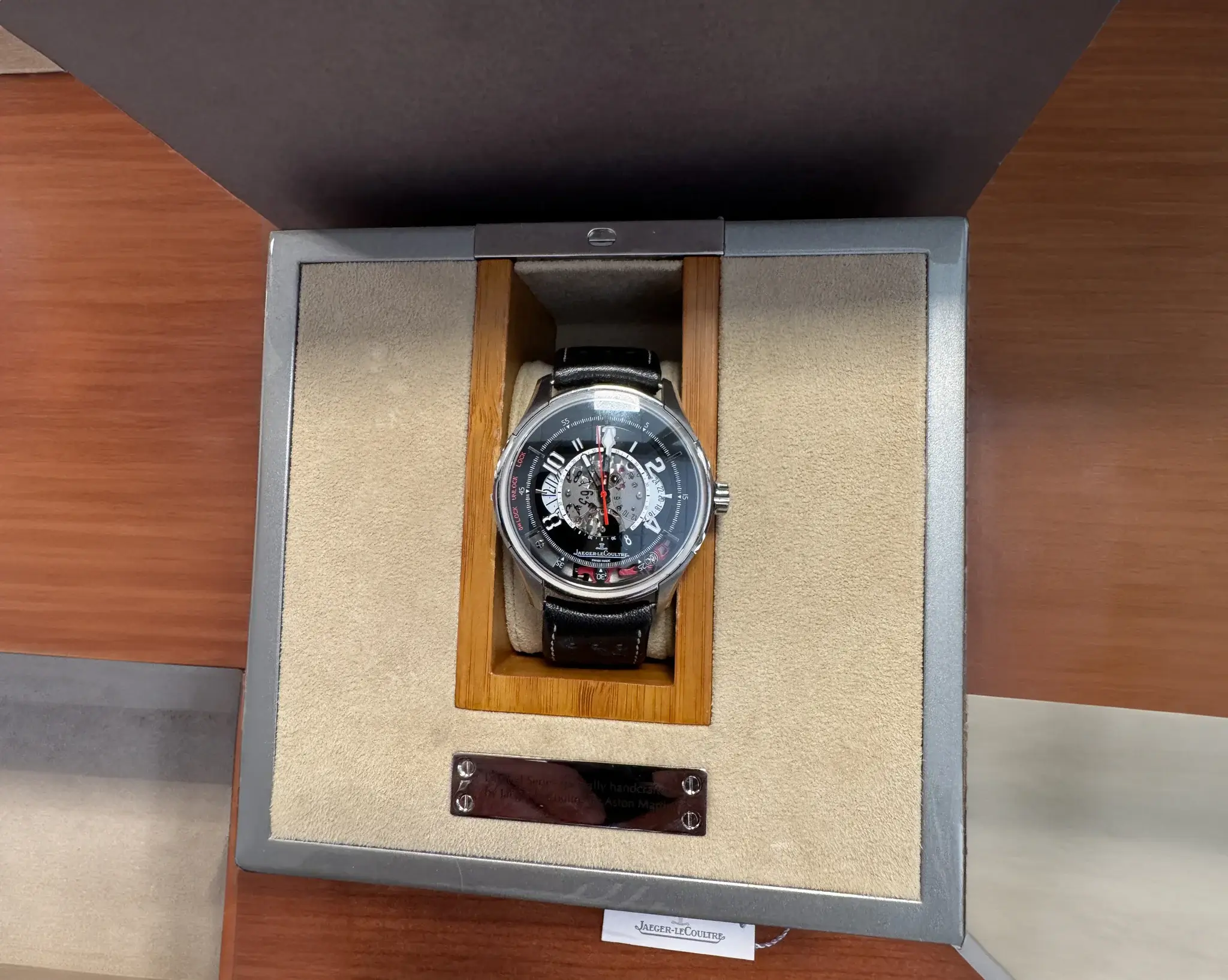 Jaeger-LeCoultre 時計　空箱 Jaeger-leCoultre Aston Martin STitanium Chrono DBS STP Watch