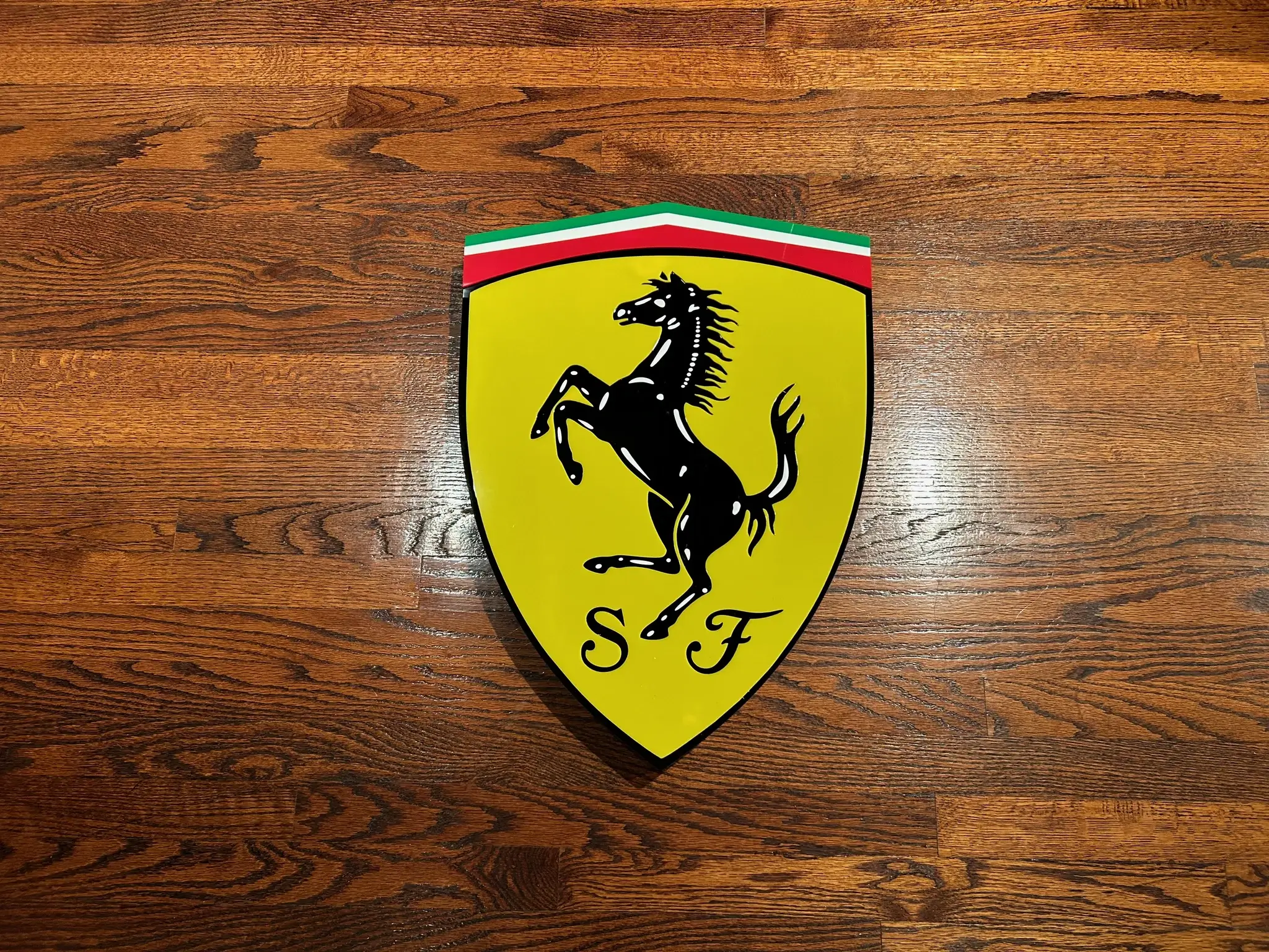 No Reserve Ferrari Crest | PCARMARKET