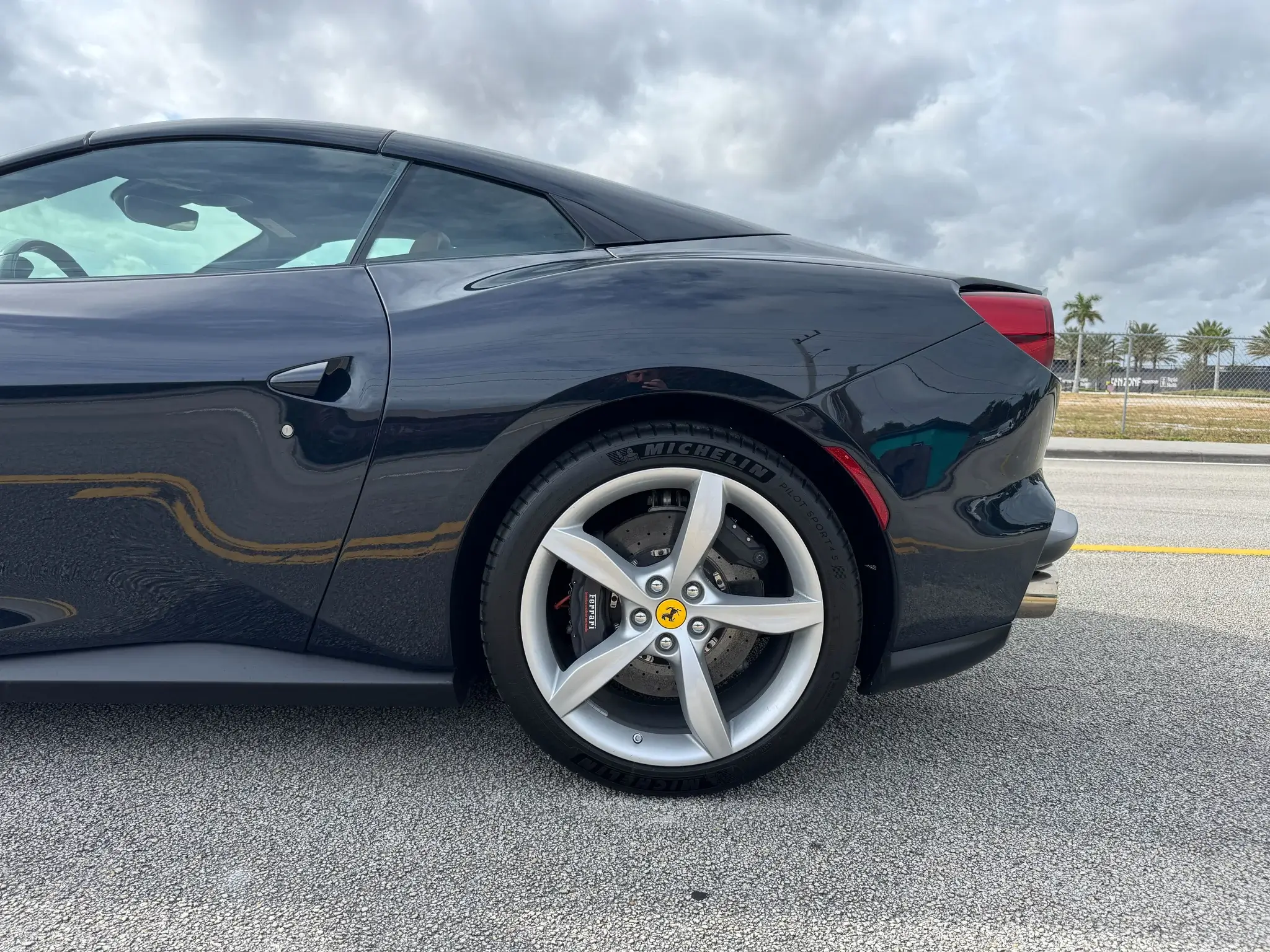 MP: 2k-Mile 2023 Ferrari Portofino M | PCARMARKET