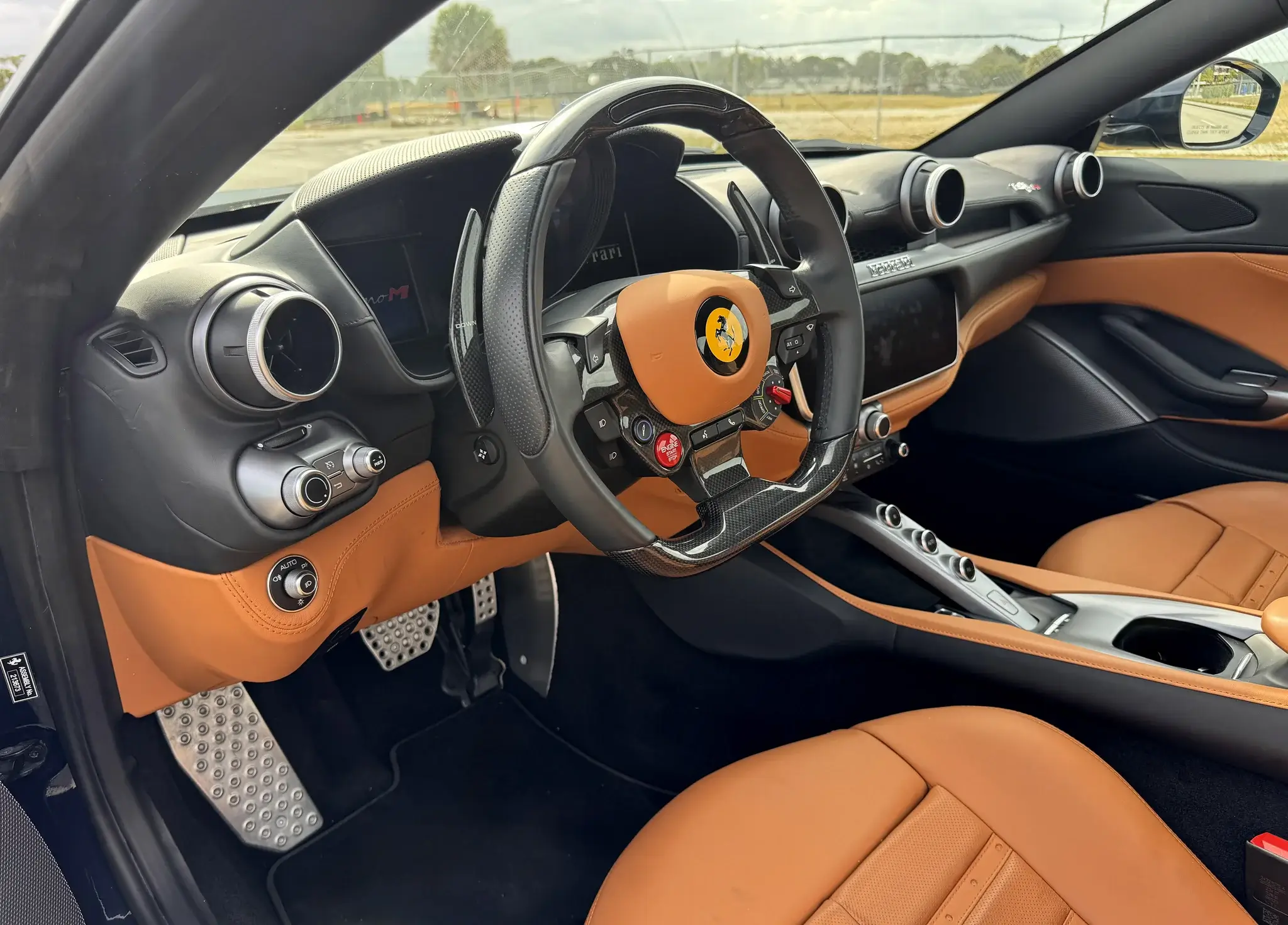 MP: 2k-Mile 2023 Ferrari Portofino M | PCARMARKET