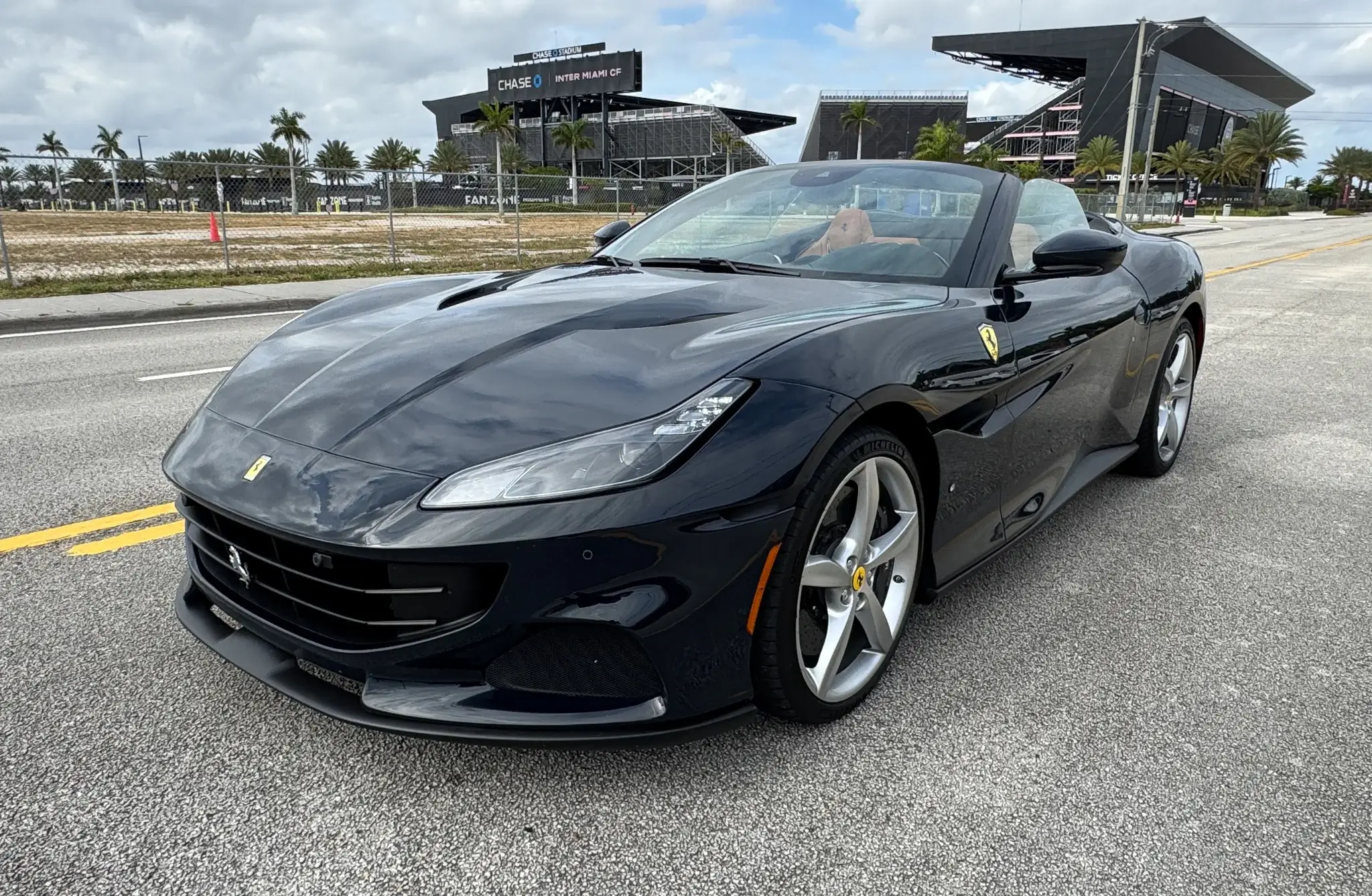 MP: 2k-Mile 2023 Ferrari Portofino M | PCARMARKET