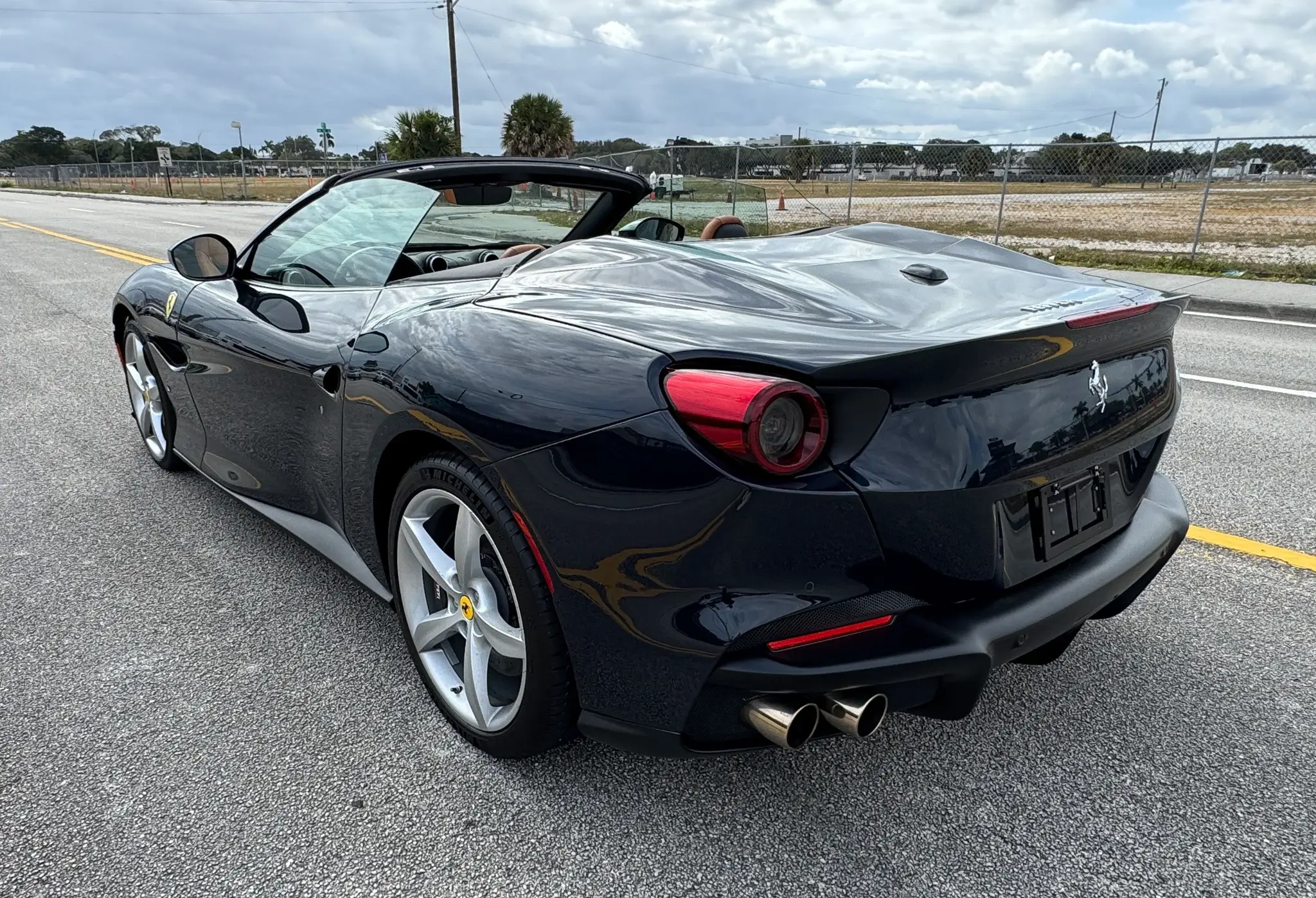 MP: 2k-Mile 2023 Ferrari Portofino M | PCARMARKET