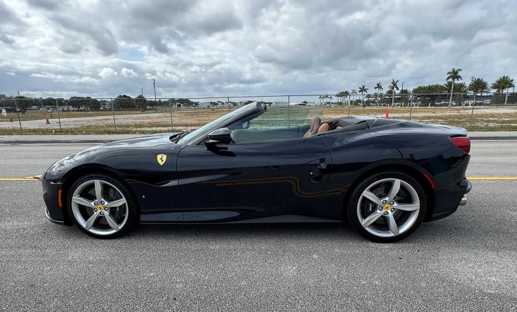 MP: 2k-Mile 2023 Ferrari Portofino M | PCARMARKET