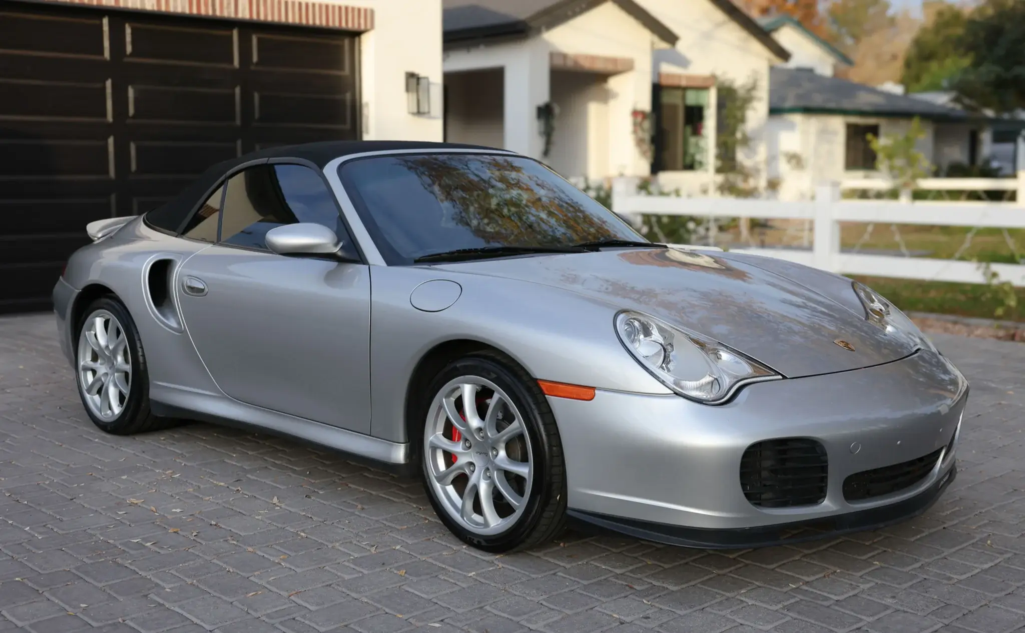 メキシコシルバー　925 MP: 45k-Mile 2004 Porsche 996 Turbo Cabriolet 6-Speed | PCARMARKET