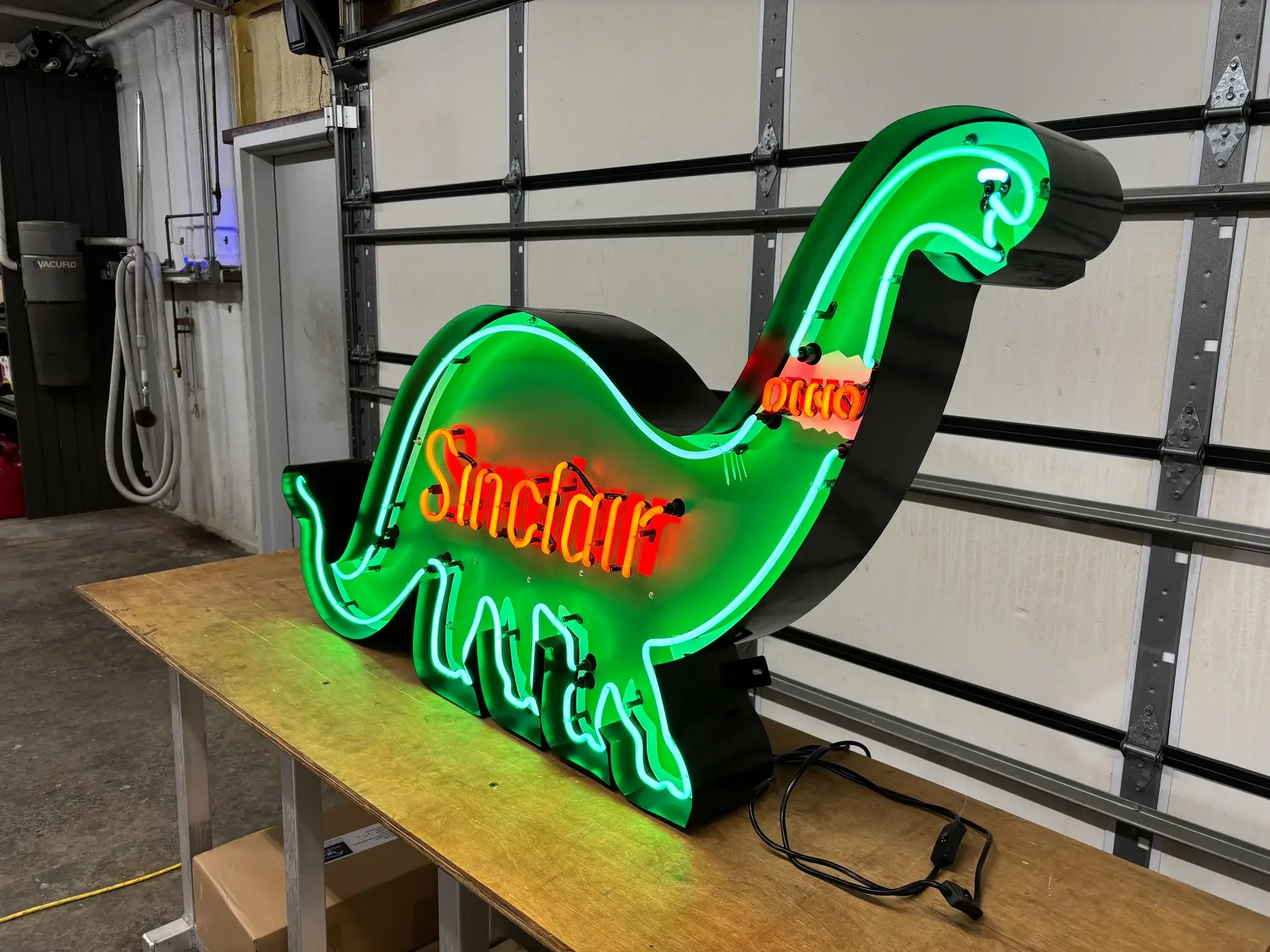 MP: Sinclair Dino Neon Sign | PCARMARKET