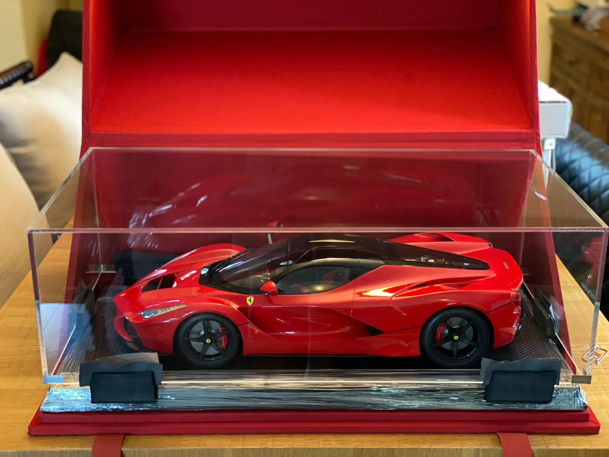 Amalgam LaFerrari 赤 1/18 スケール Ferrari LaFerrari 1:18 – Amalgam Collection