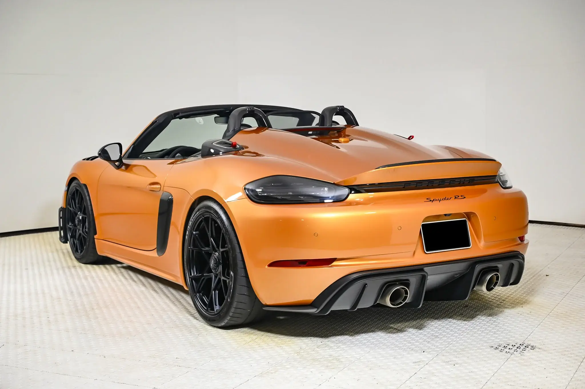 MP: PTS Nordic Gold Metallic 2024 Porsche 718 Spyder RS Weissach