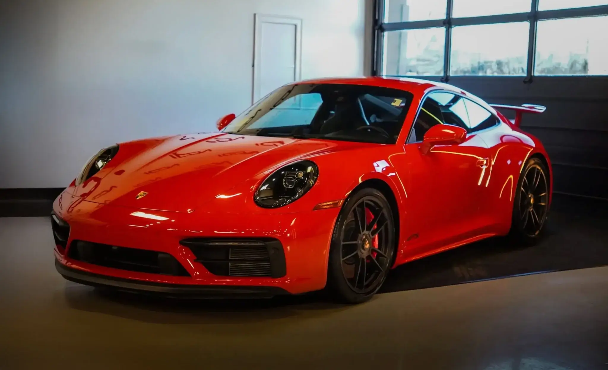 2024 Porsche 911 Carrera 4 GTS
