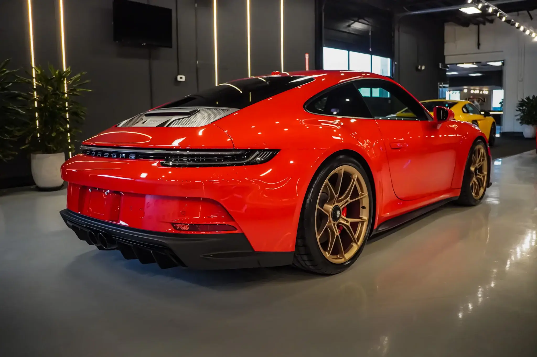 MP: 7,500-Mile 2023 Porsche 992 GT3 Touring 6-Speed | PCARMARKET