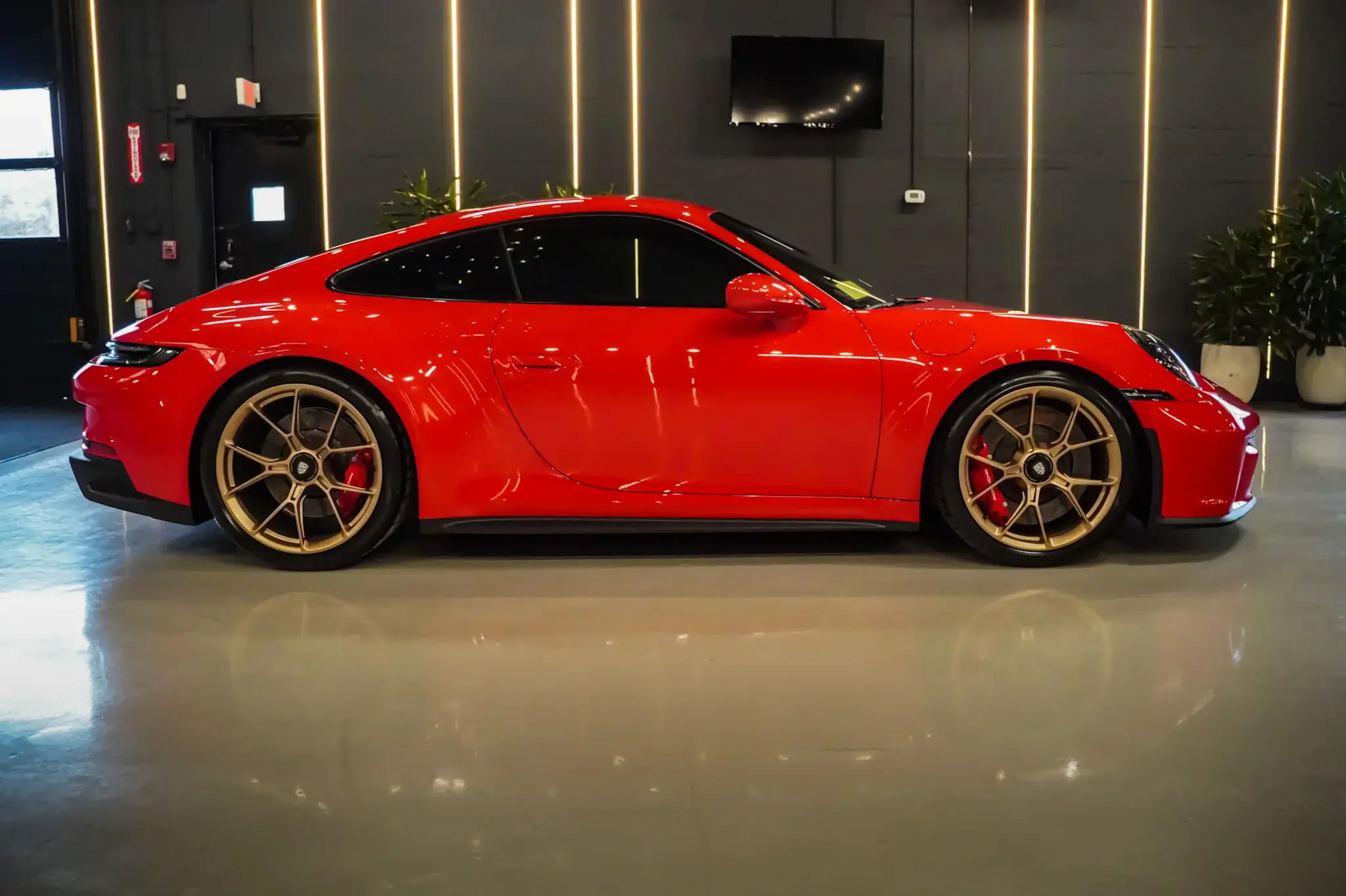 MP: 7,500-Mile 2023 Porsche 992 GT3 Touring 6-Speed | PCARMARKET