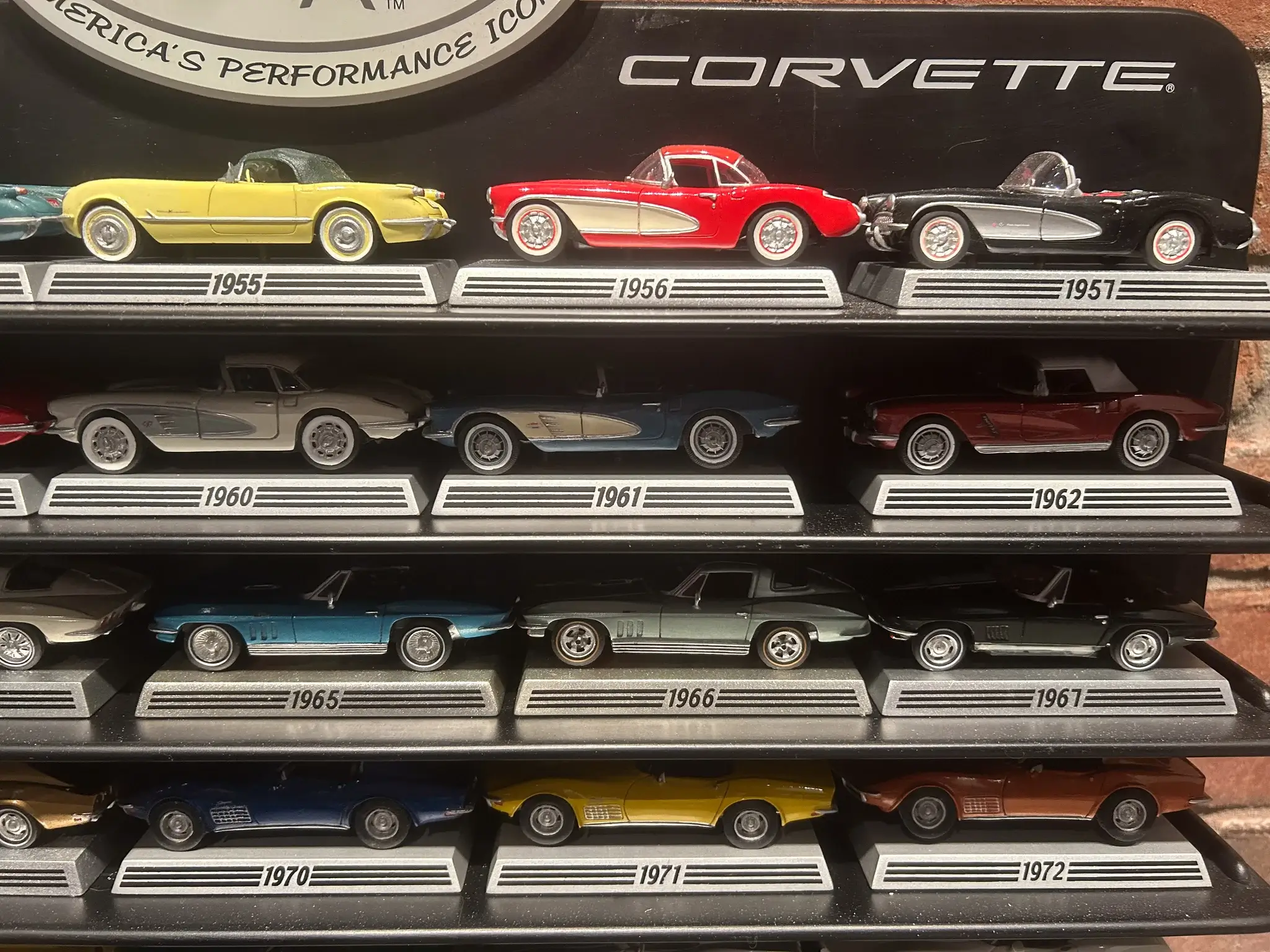 コルベット 50周年記念限定版 ダイキャストモデル No Reserve Danbury Mint 50 Year Corvette 1:43 Scale Die Cast
