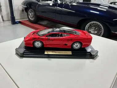 Jaguar Fast Masters XJ220 Memorabilia Collection | PCARMARKET