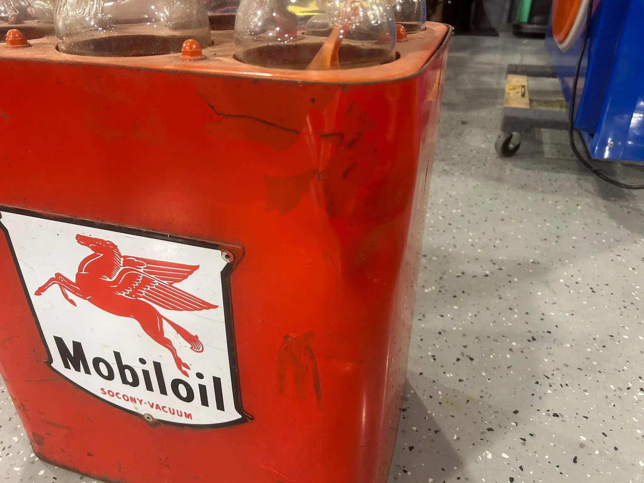 MP: 1930's - 1940's Socony Vacuum Oil Dispenser | PCARMARKET